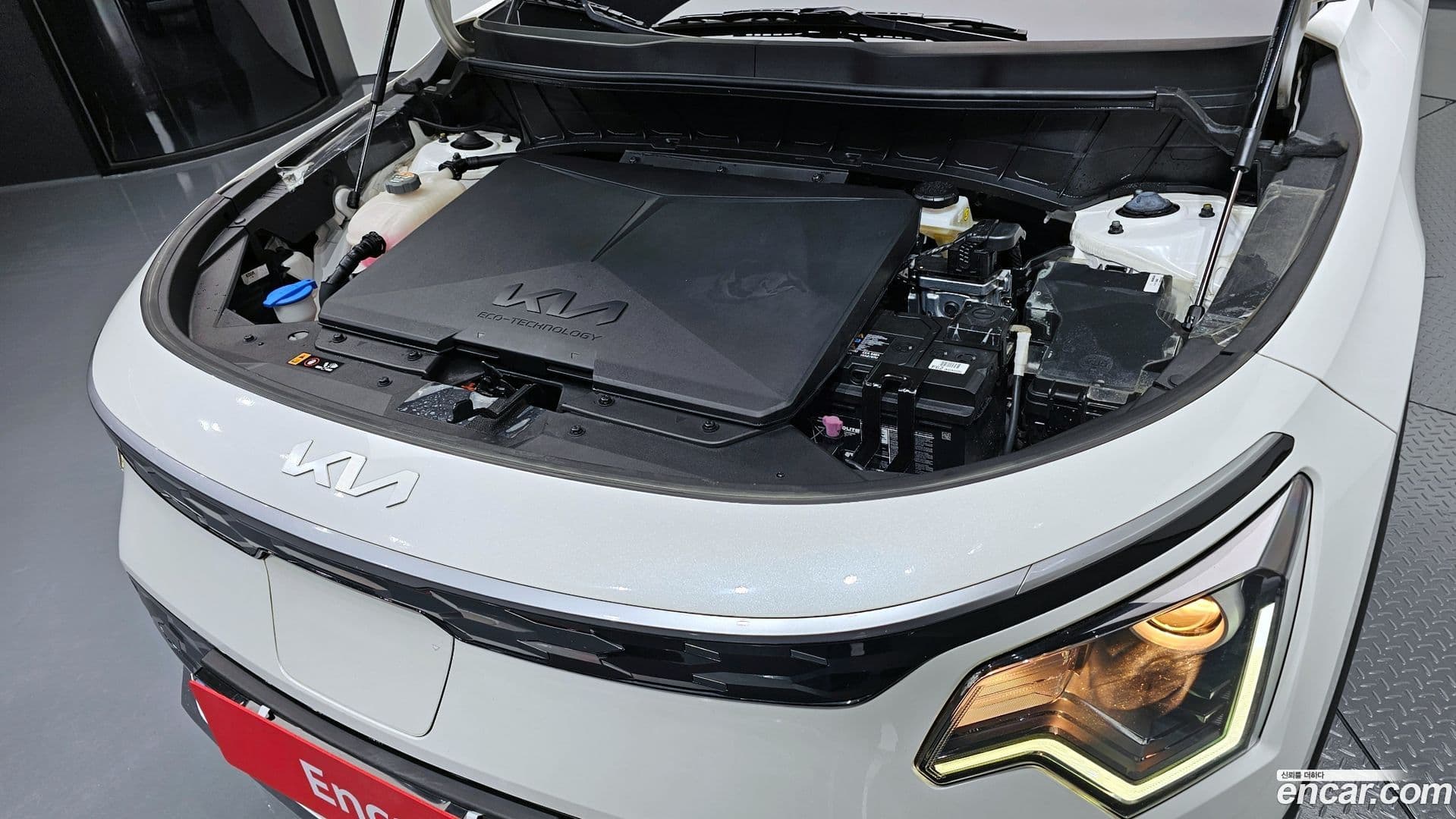 Main__Slider__Photo:Niro Kia 2022.5-5