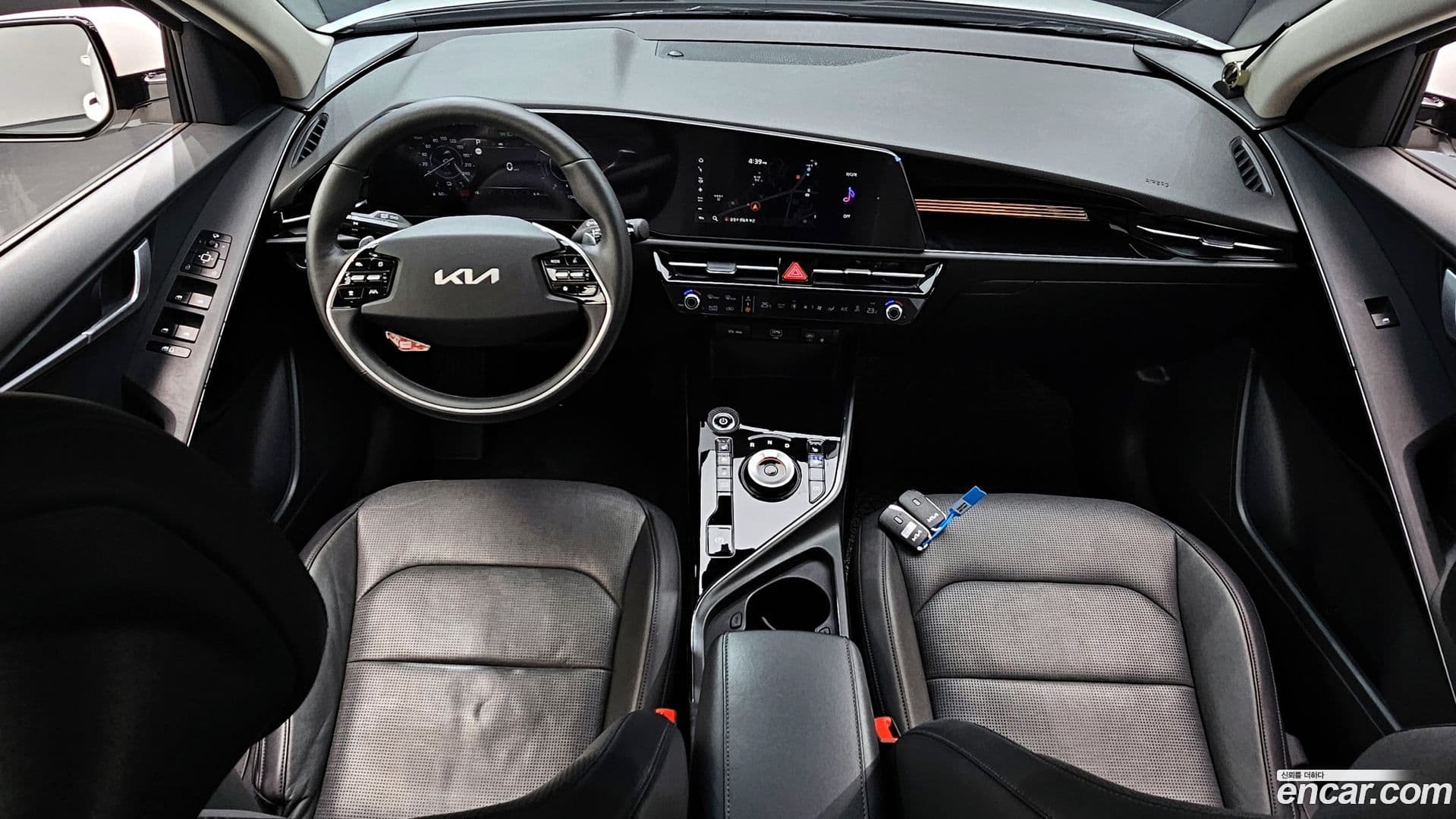 Main__Slider__Photo:Niro Kia 2022.5-6