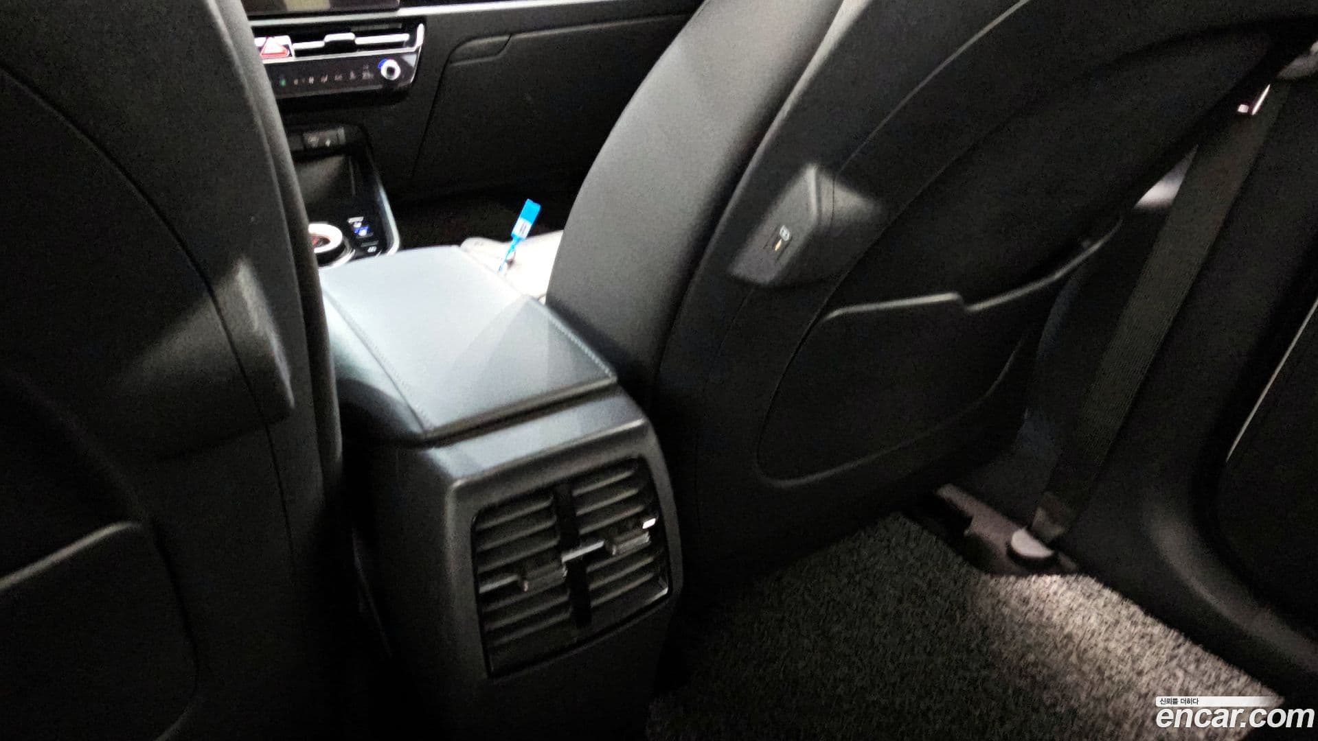 Main__Slider__Photo:Niro Kia 2022.5-27