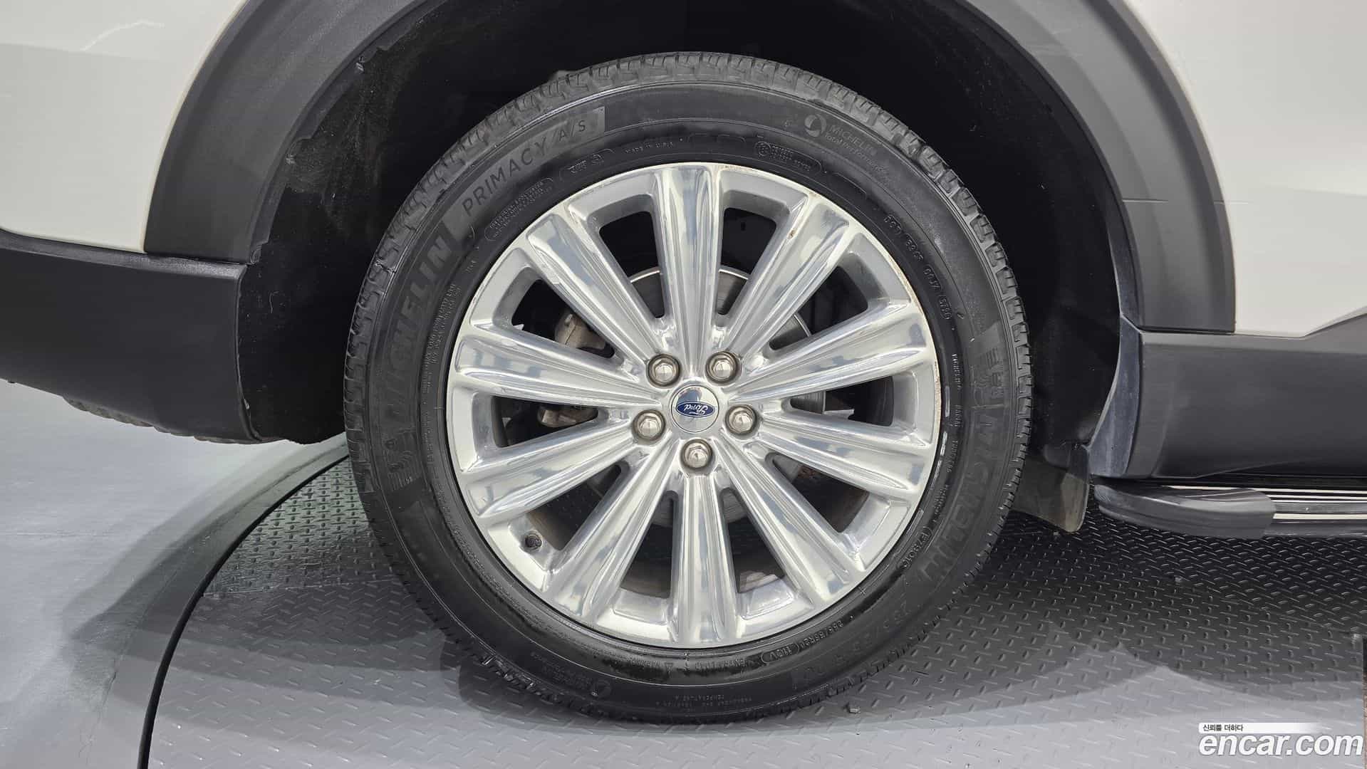Explorer Ford 2020.11-OUTER-005