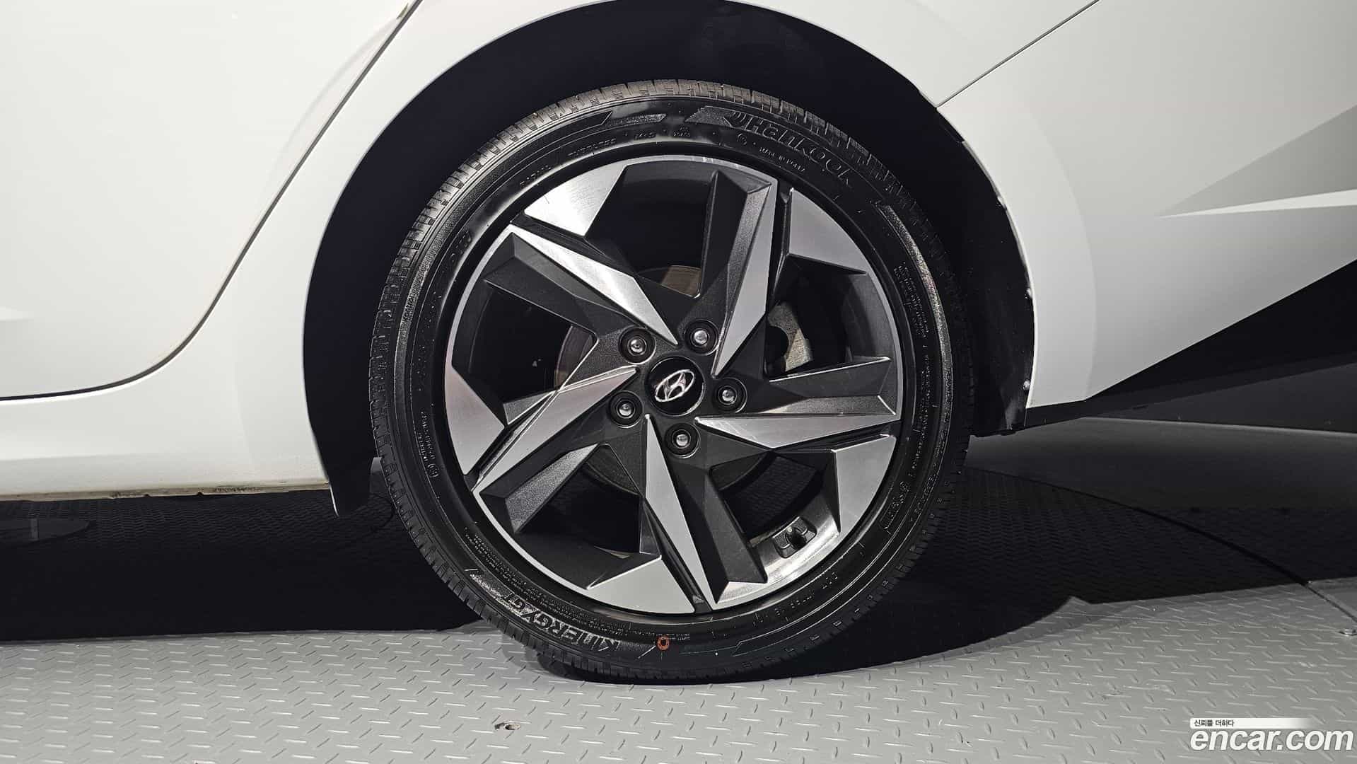 AVANTE Hyundai 2022.2-OUTER-031