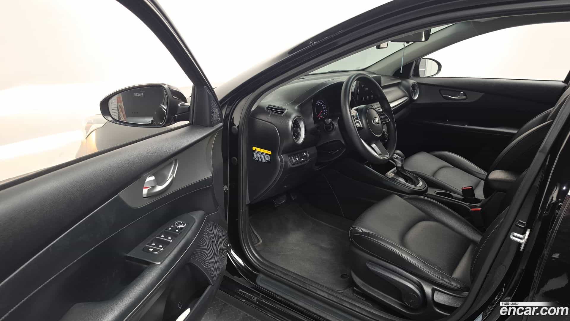 K3 Kia 2019.2-INNER-010