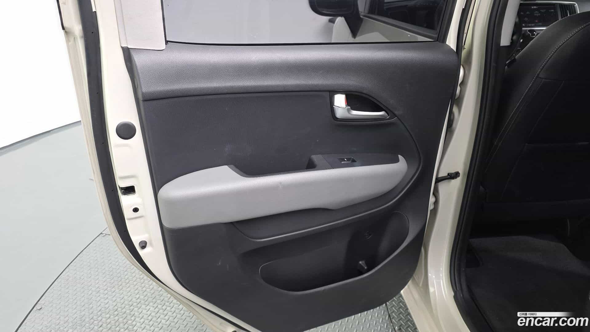 RAY Kia 2020.4-INNER-035
