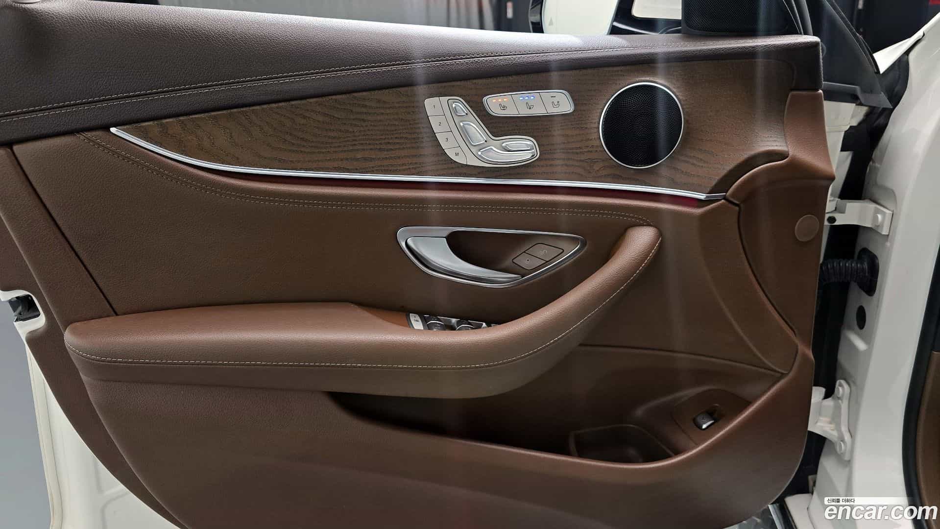 E-Class Mercedes-Benz 2017.7-INNER-034