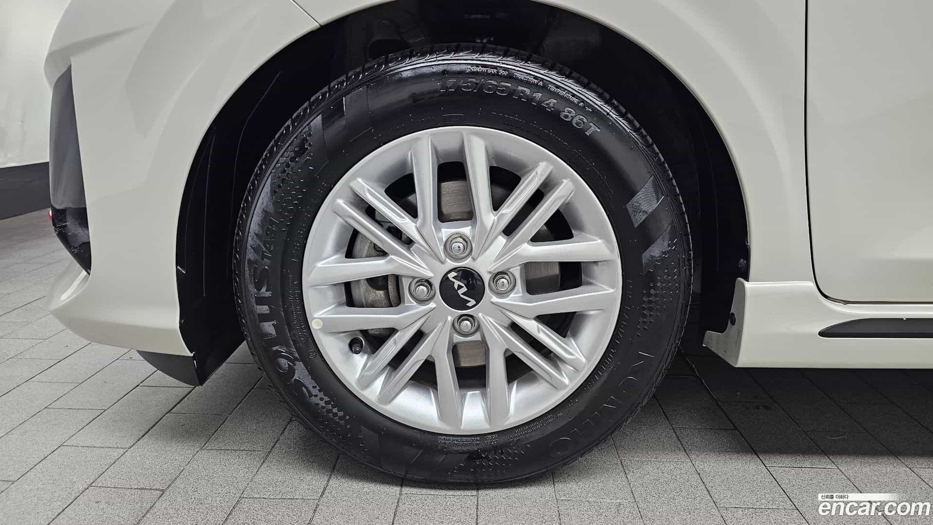 morning Kia 2023.0-OUTER-005