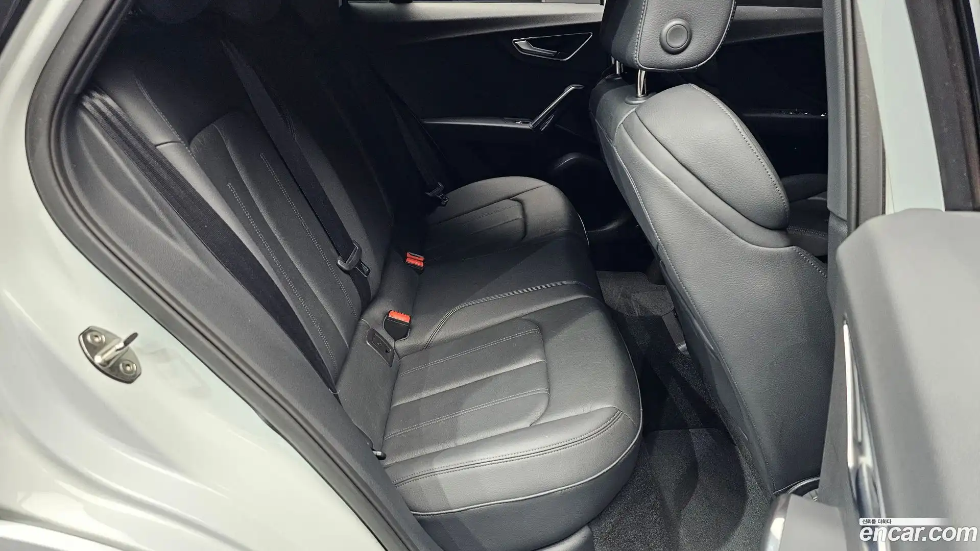 Q2 Audi 2023.4-OPTION-015