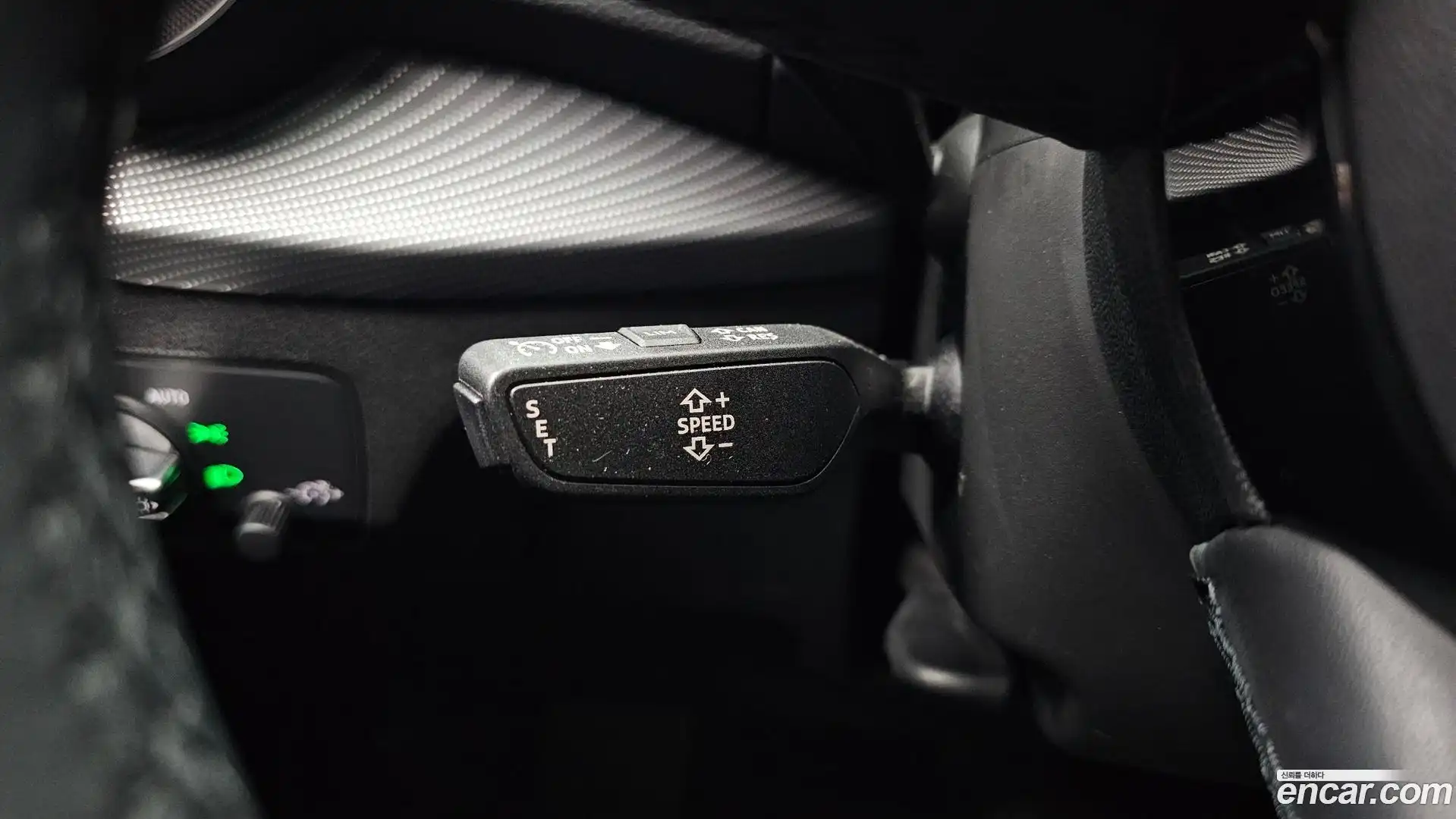 Q2 Audi 2023.4-OPTION-017