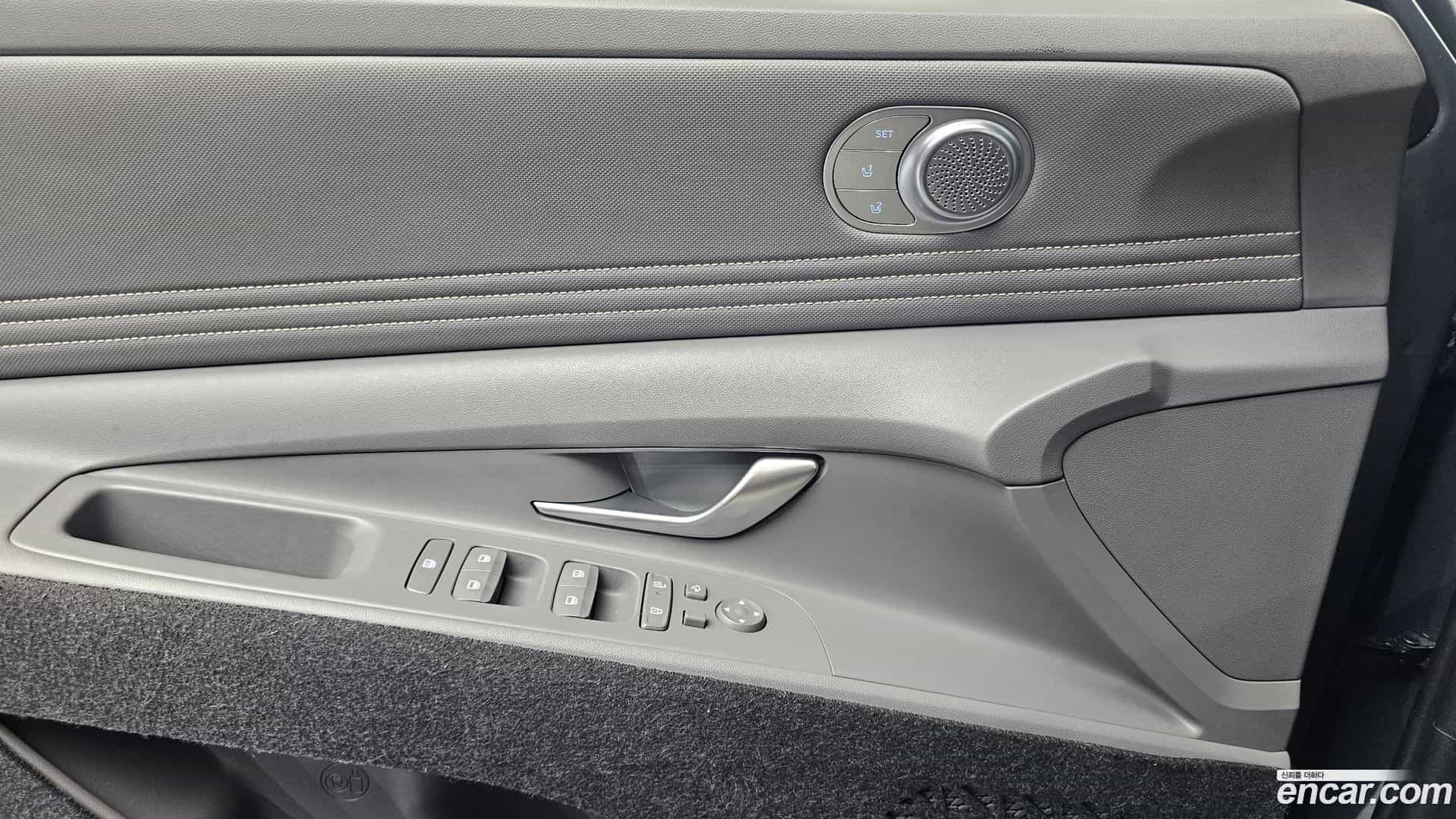 AVANTE Hyundai 2023.10-OPTION-022