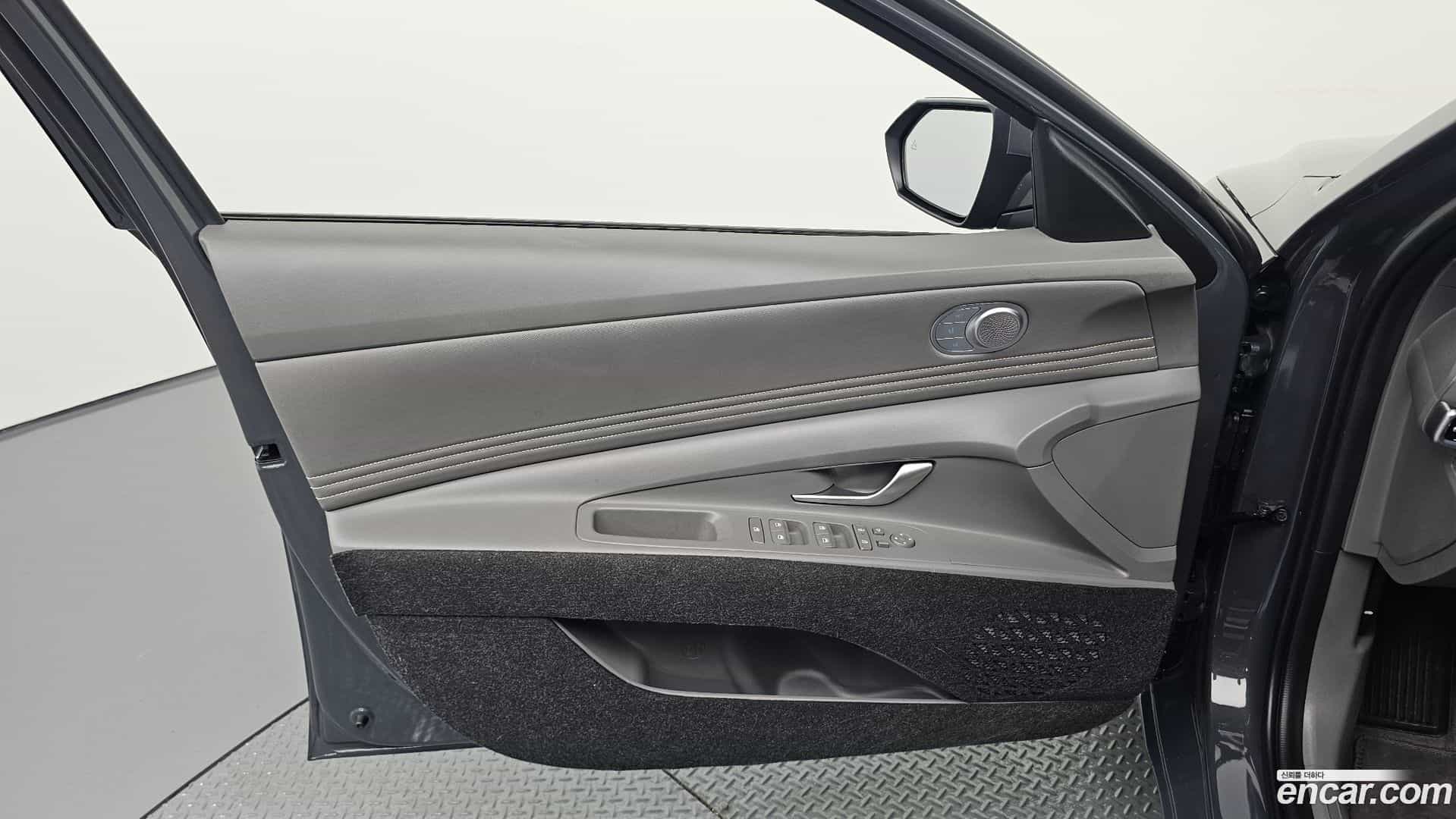 AVANTE Hyundai 2023.10-INNER-034