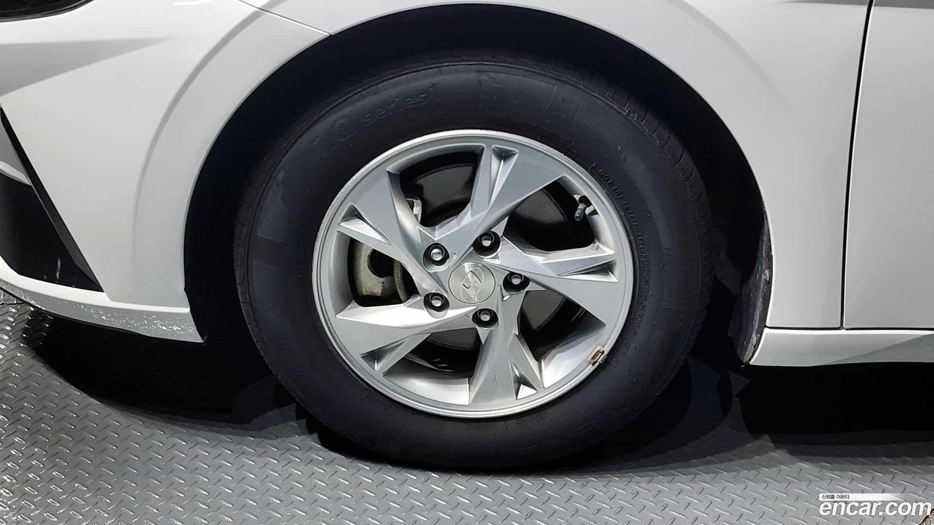 AVANTE Hyundai 2021.7-OUTER-005