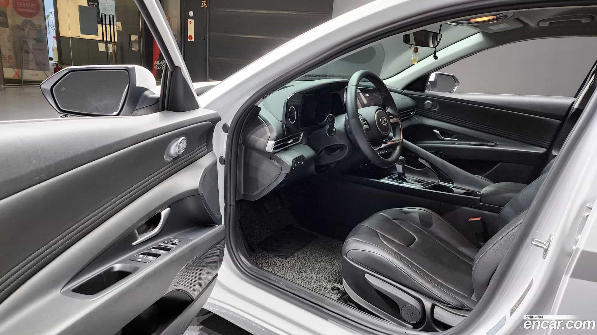 AVANTE Hyundai 2021.7-INNER-010