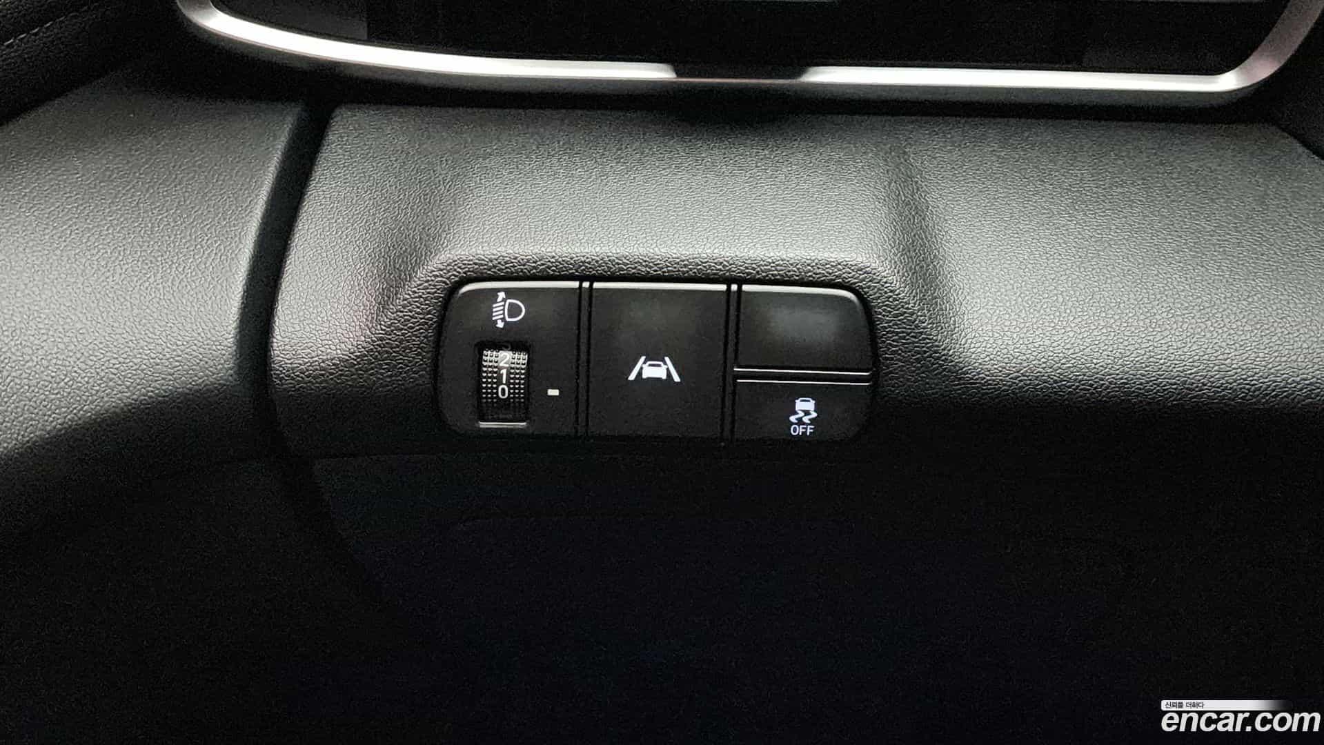 AVANTE Hyundai 2021.7-OPTION-023