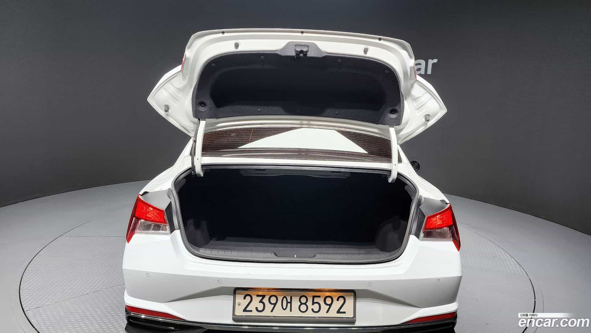 AVANTE Hyundai 2021.7-OPTION-024