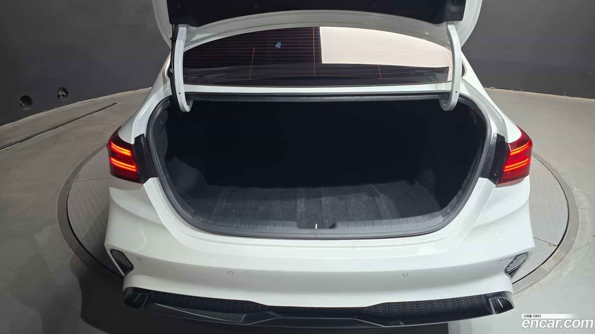 K3 Kia 2022.2-OPTION-024