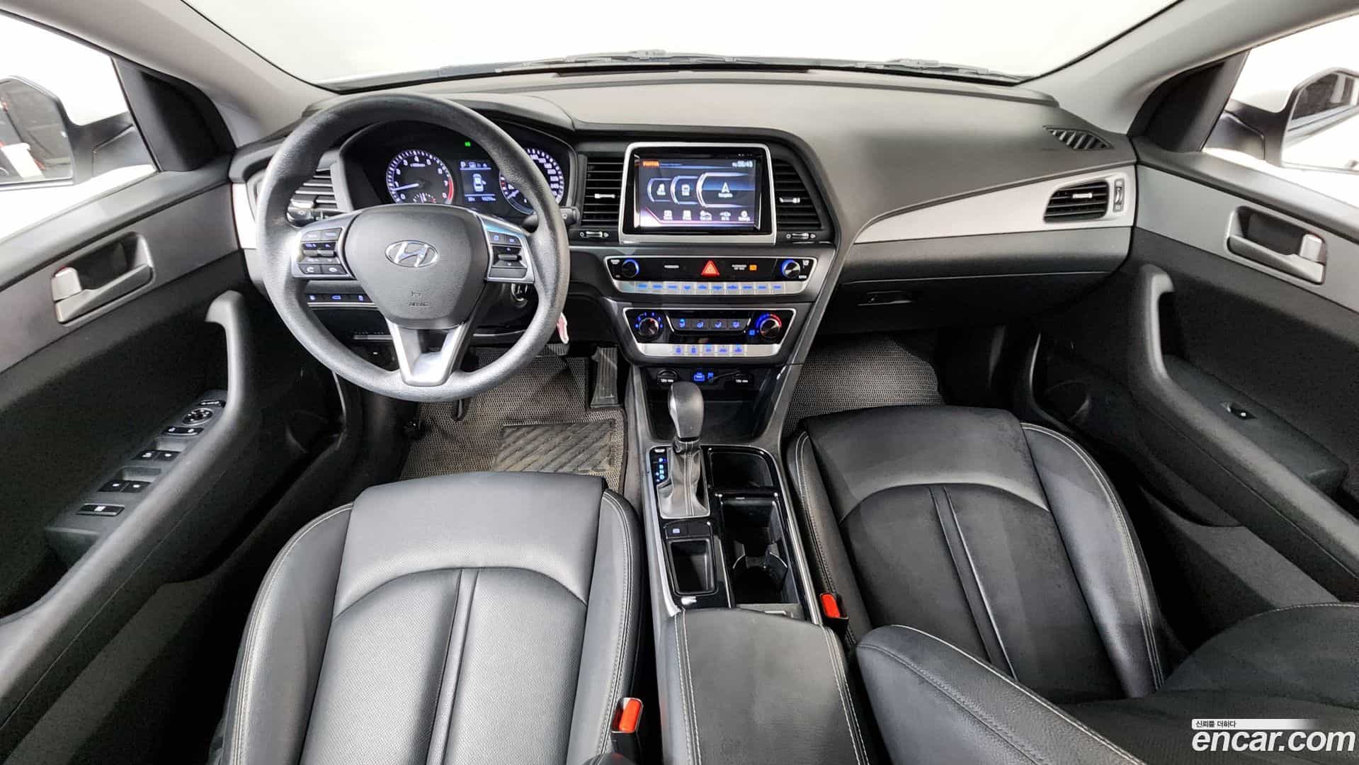 Sonata Hyundai 2018.0-INNER-007