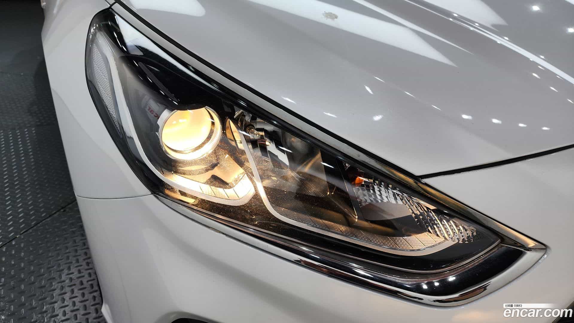 Sonata Hyundai 2018.0-OUTER-032
