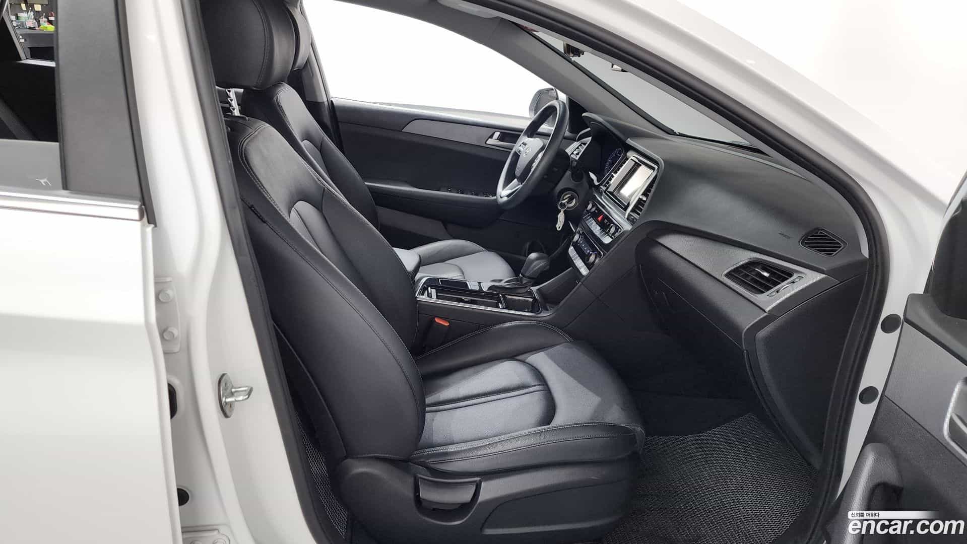 Sonata Hyundai 2018.0-INNER-036