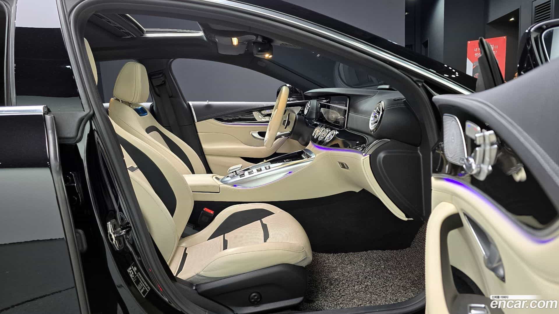 AMG GT Mercedes-Benz 2021.8-INNER-036