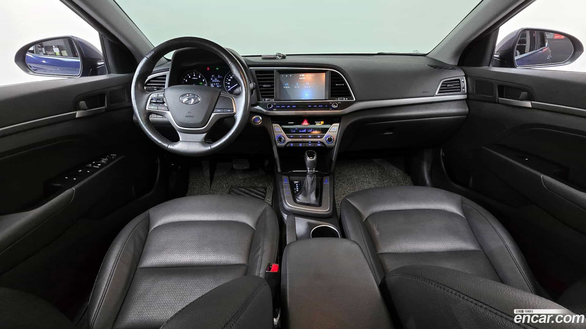 AVANTE Hyundai 2017.6-INNER-007