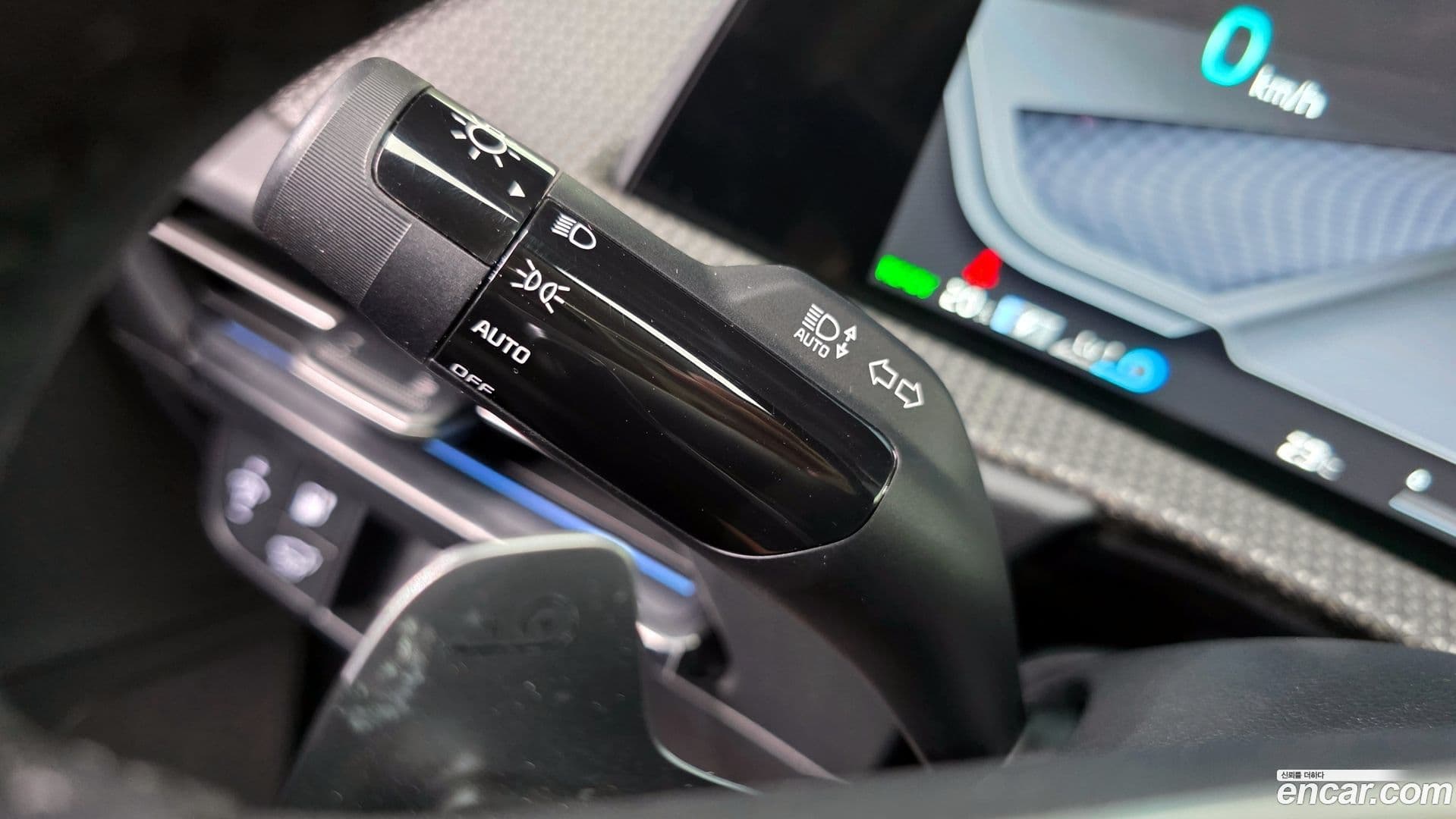 Main__Slider__Photo:EV6 Kia 2023.3-27