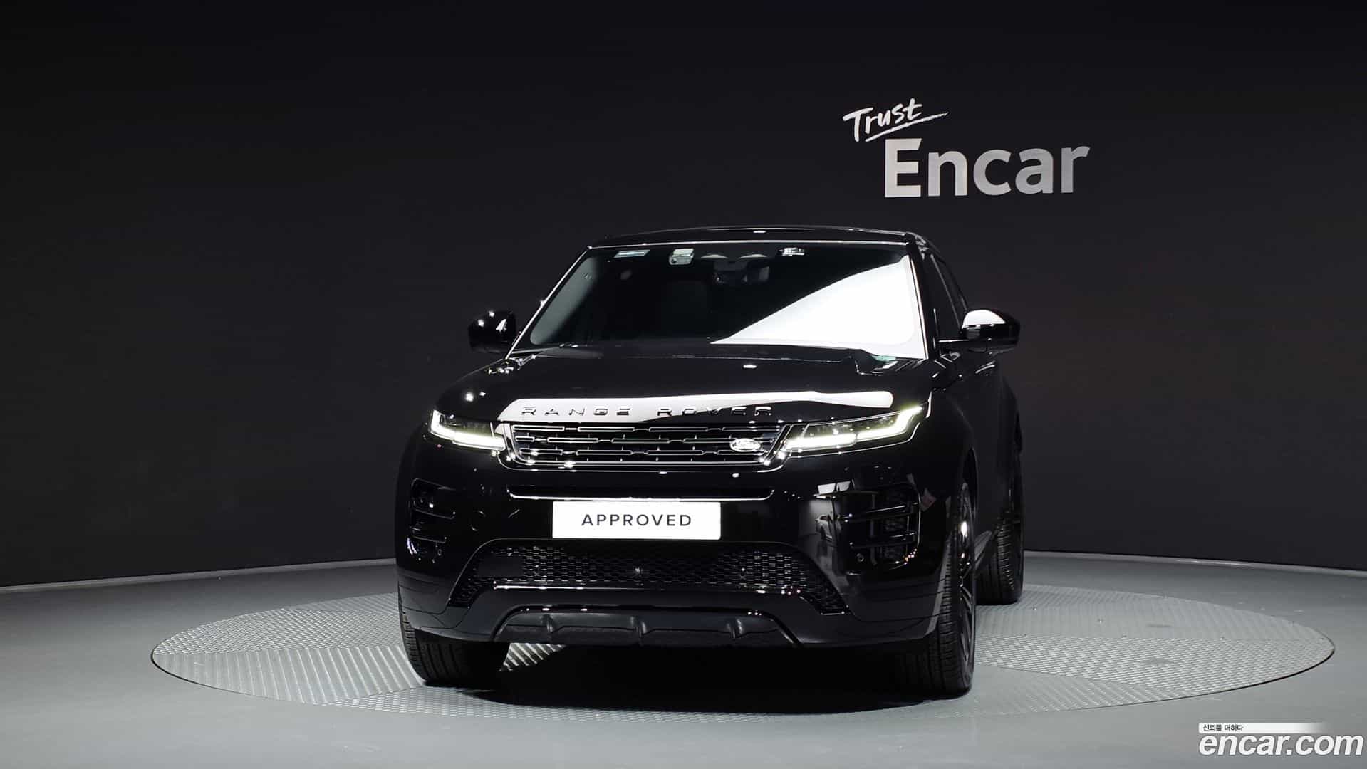 Range Rover Evoque Land Rover 2025.10-OUTER-003