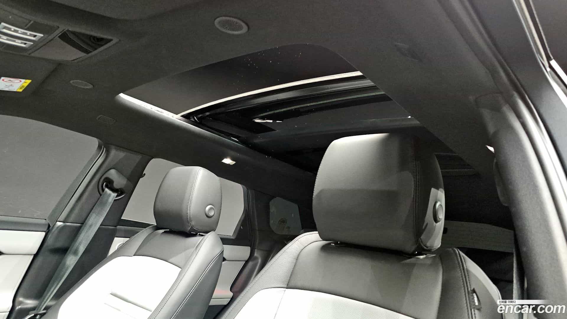 Range Rover Evoque Land Rover 2025.10-OPTION-022
