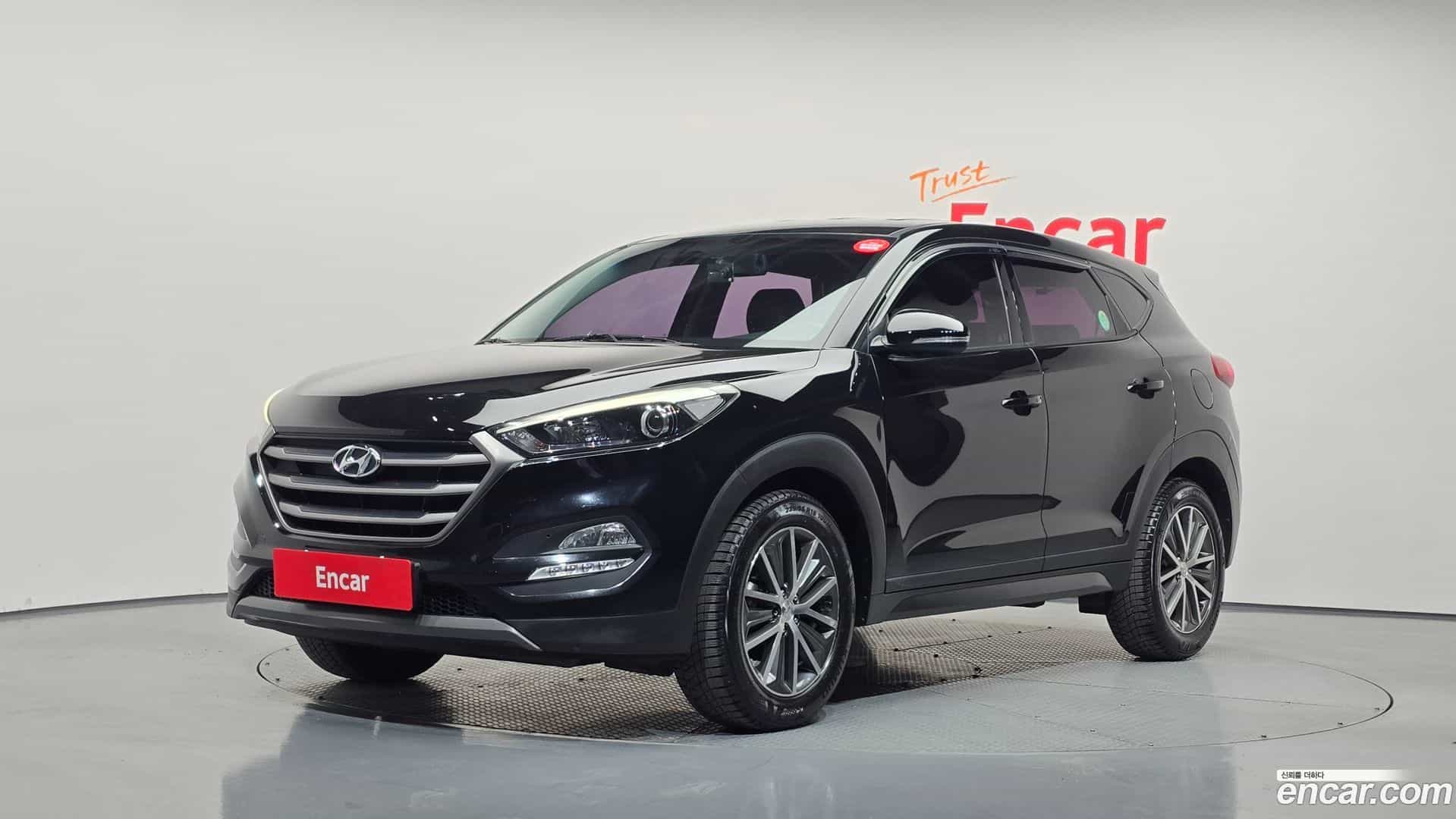 Tucson Hyundai 2016.0-OUTER-001