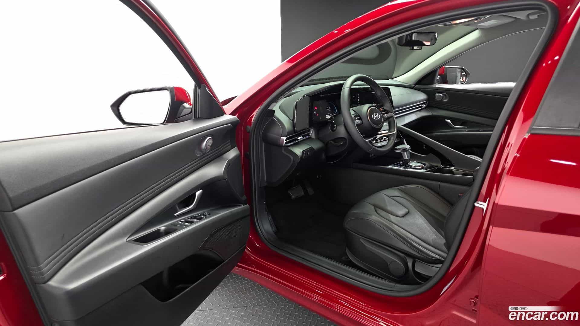 AVANTE Hyundai 2025.0-INNER-010