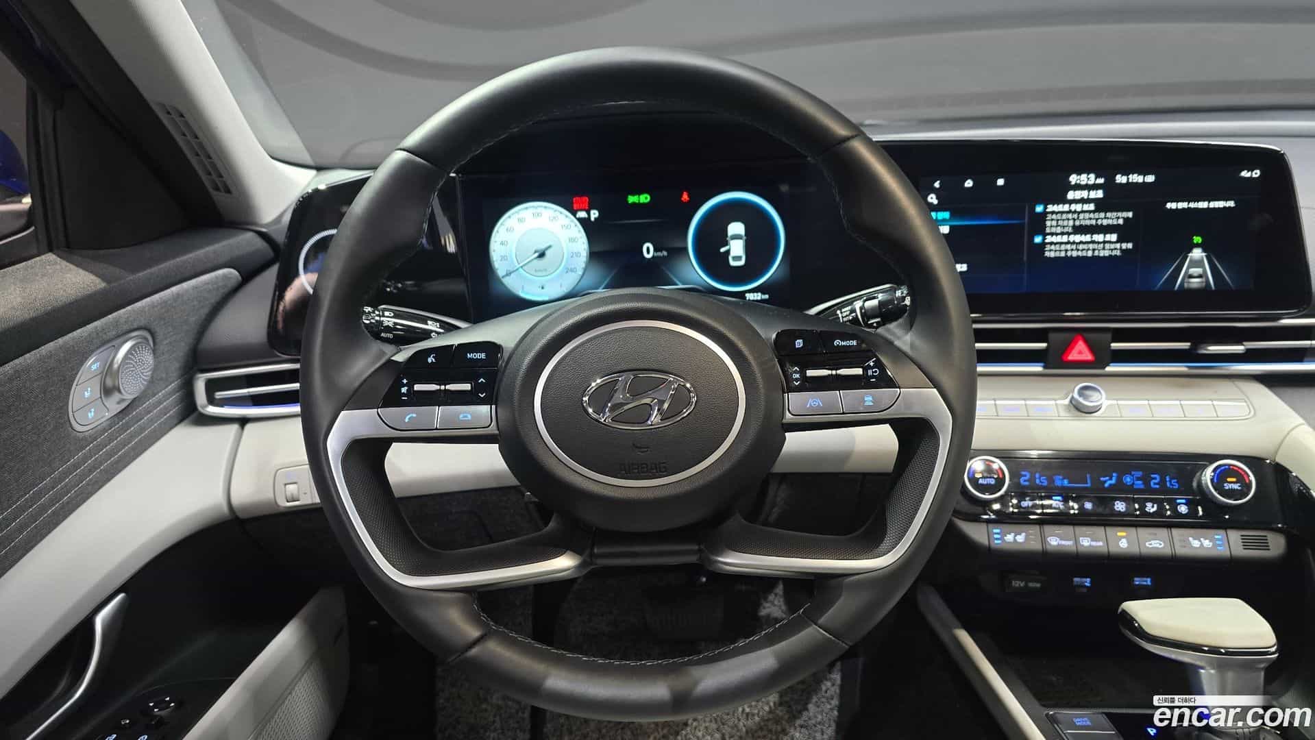 AVANTE Hyundai 2022.11-OPTION-017