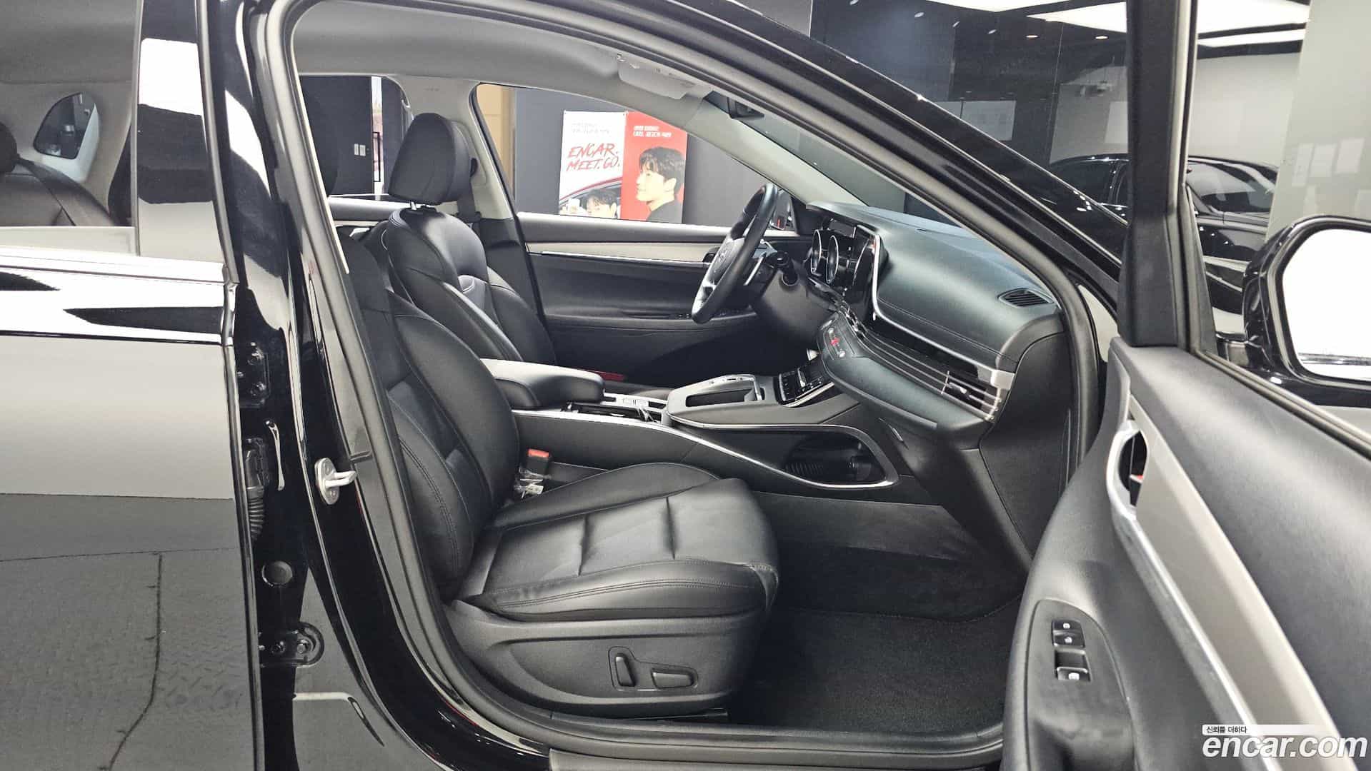 Grandeur Hyundai 2022.9-OPTION-016