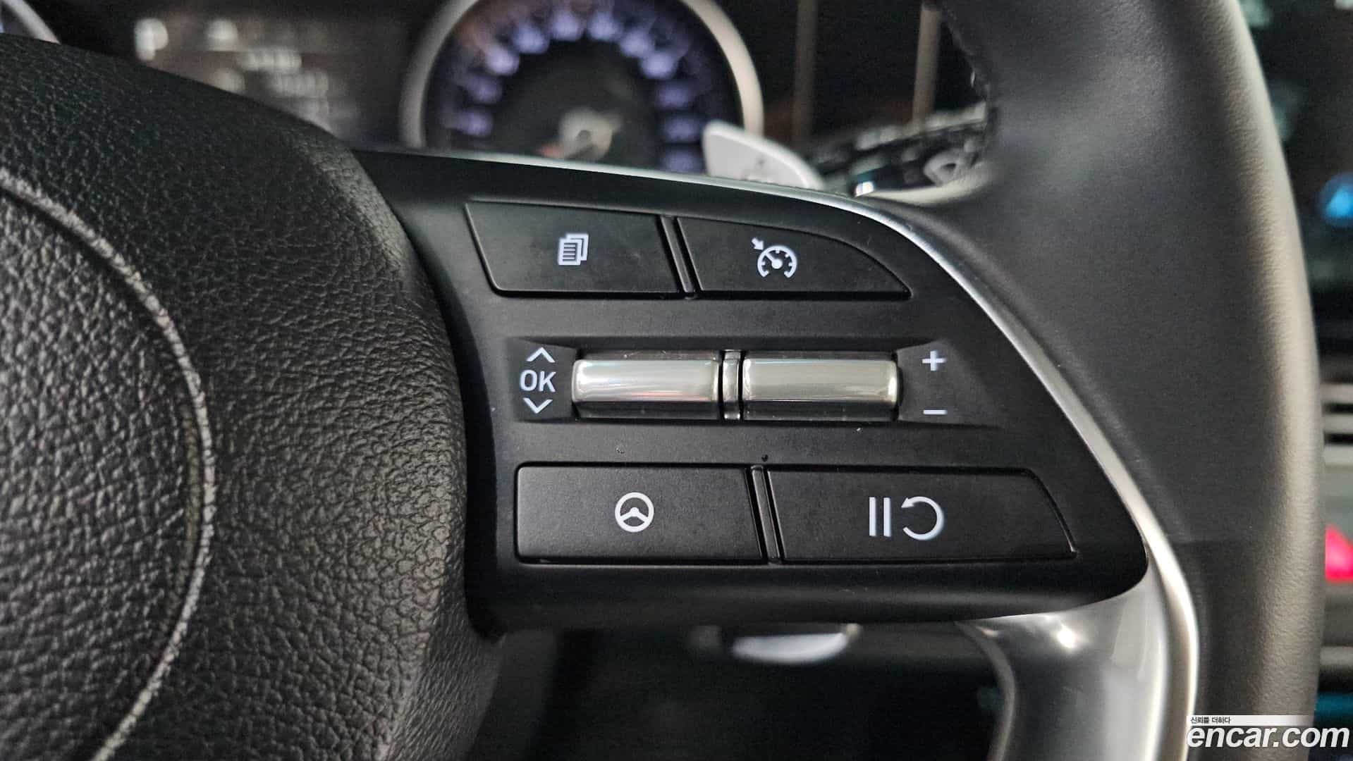 Grandeur Hyundai 2022.9-OPTION-042