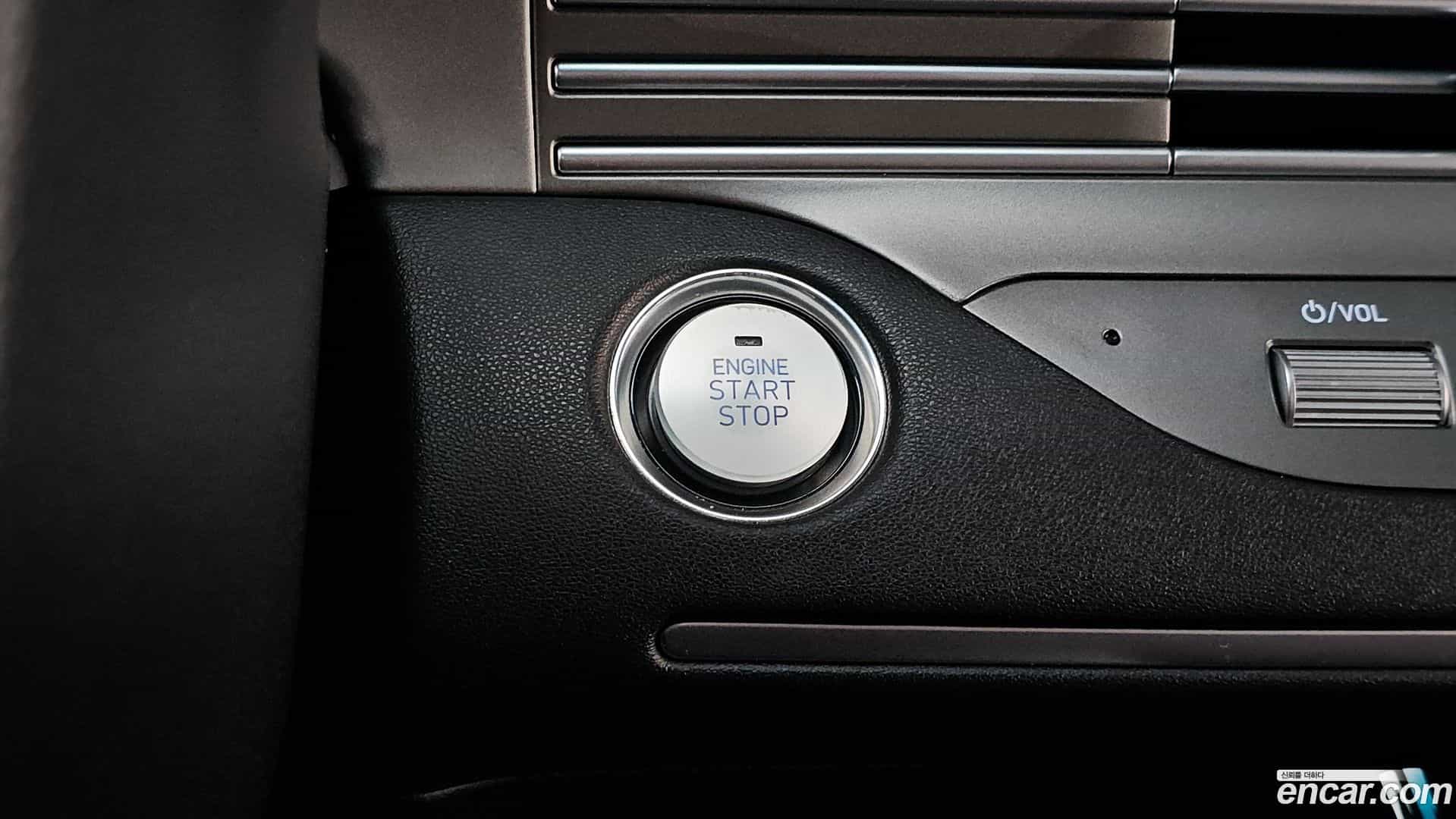 Grandeur Hyundai 2022.9-OPTION-043