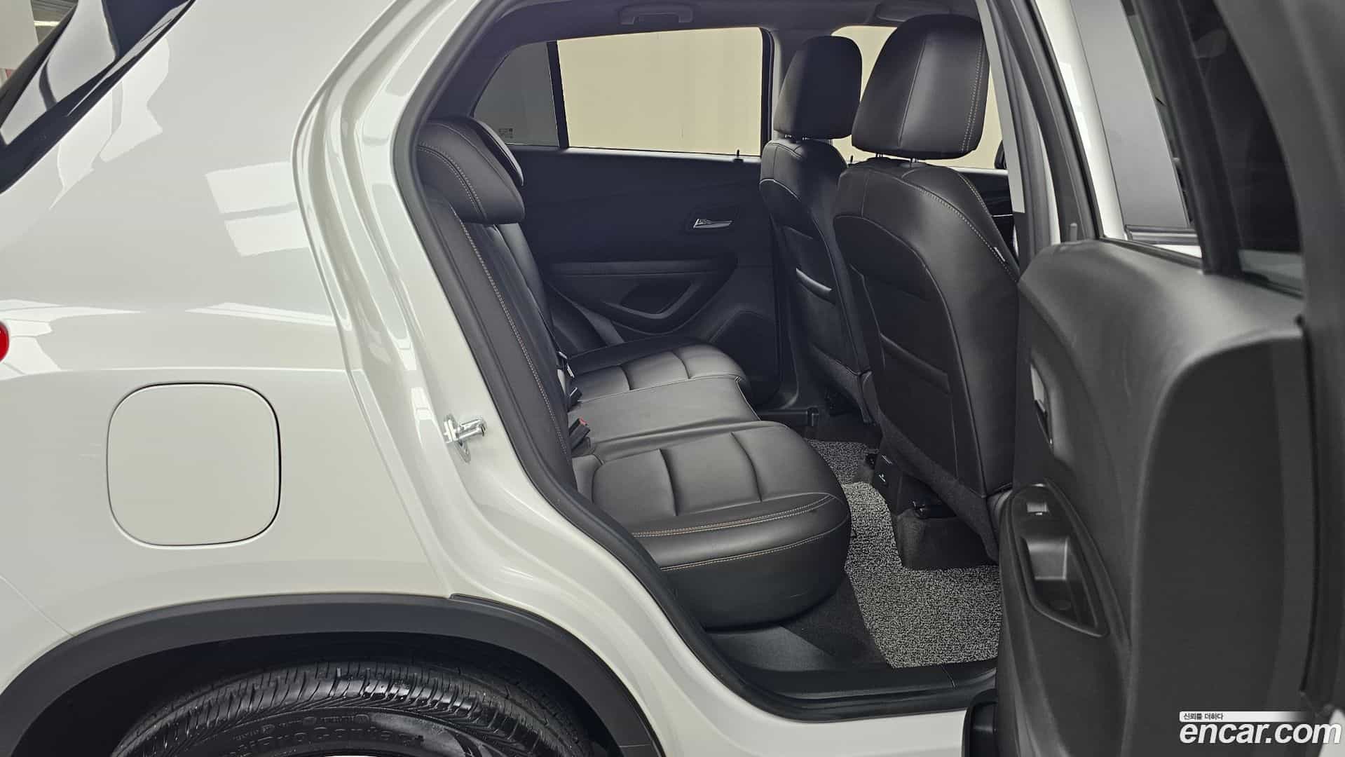 Trax Chevrolet 2022.6-OPTION-015