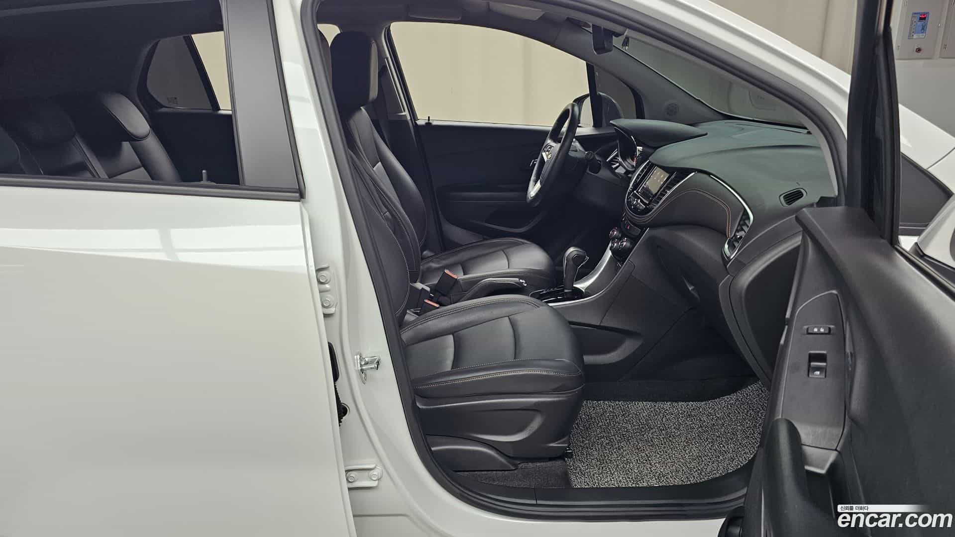 Trax Chevrolet 2022.6-INNER-036