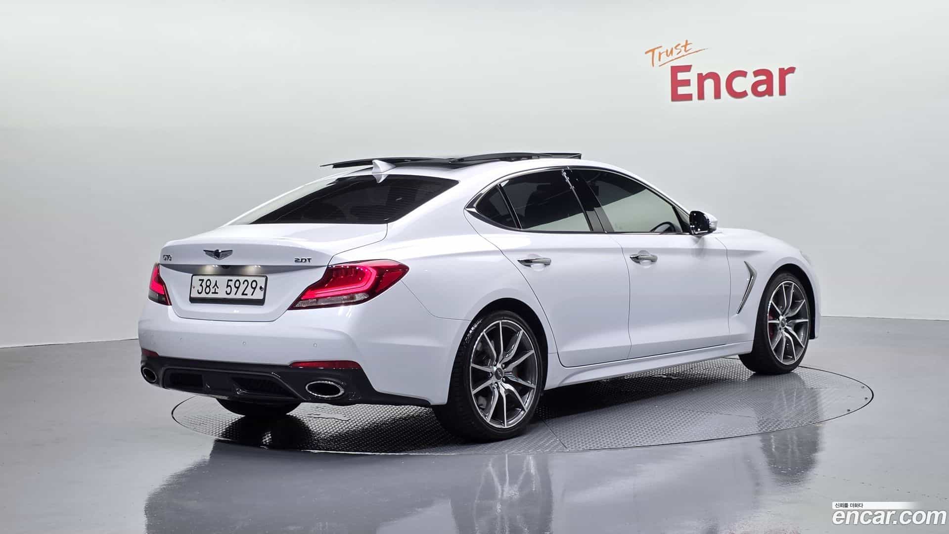 G70 Genesis 2019.0-OUTER-002