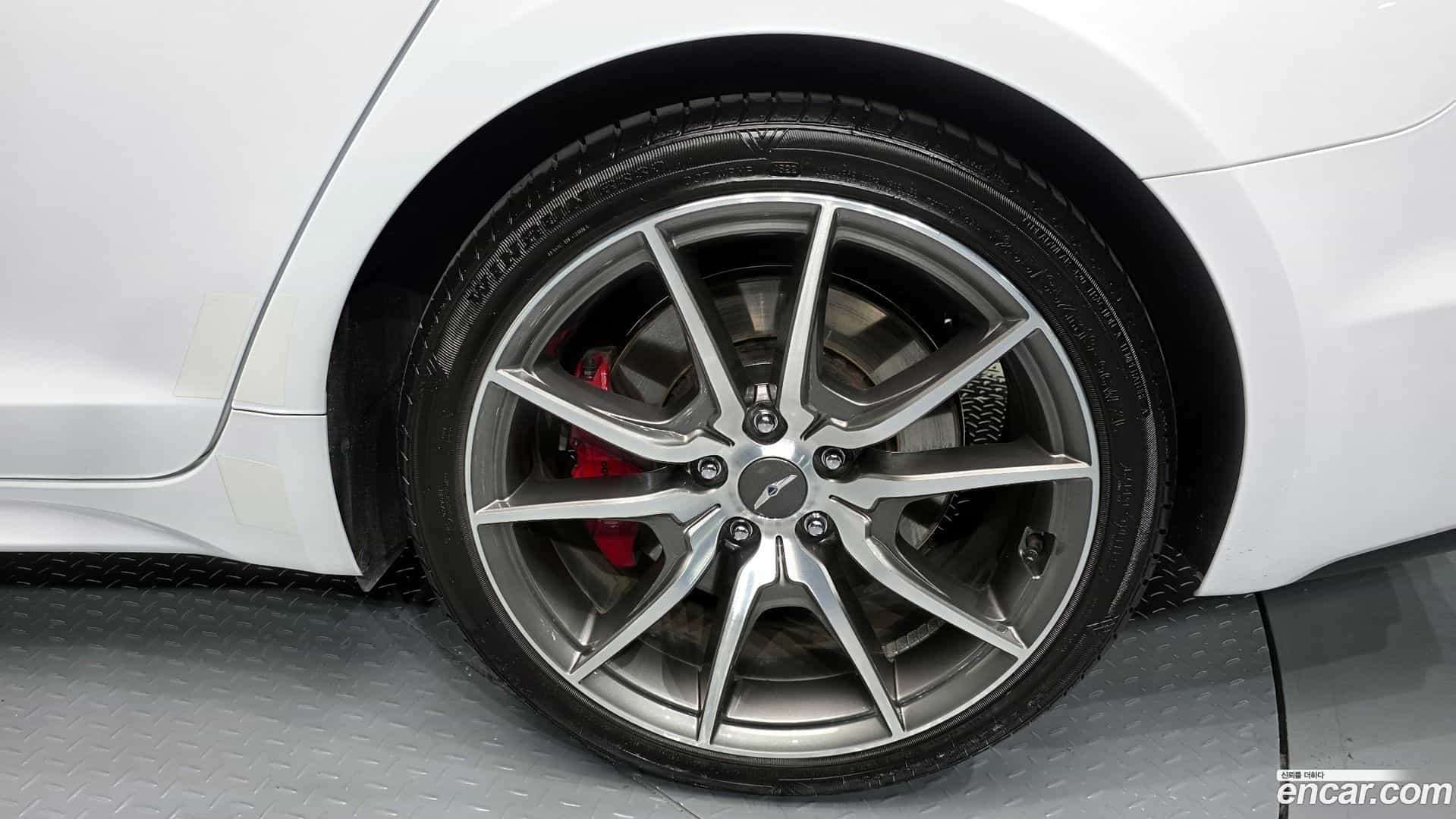 G70 Genesis 2019.0-OUTER-031