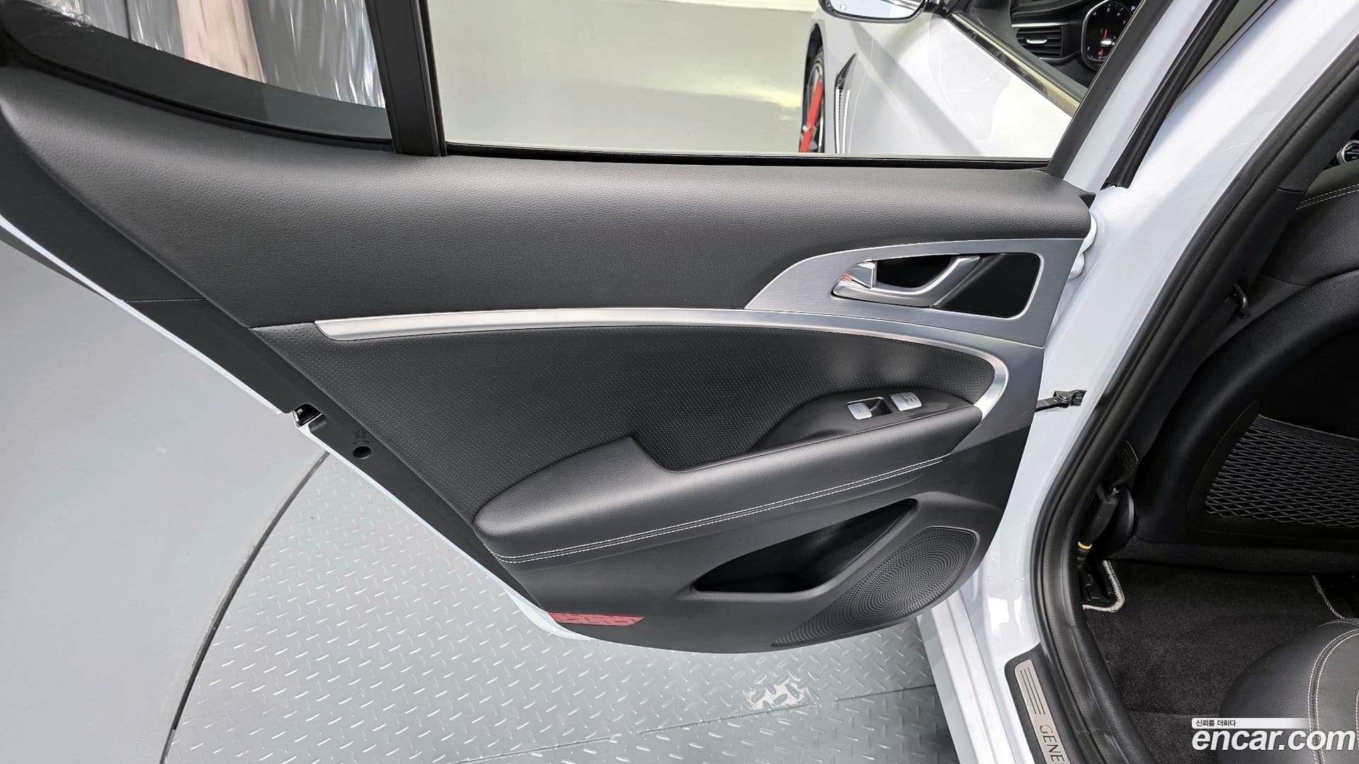 Main__Slider__Photo:G70 Genesis 2019.0-24