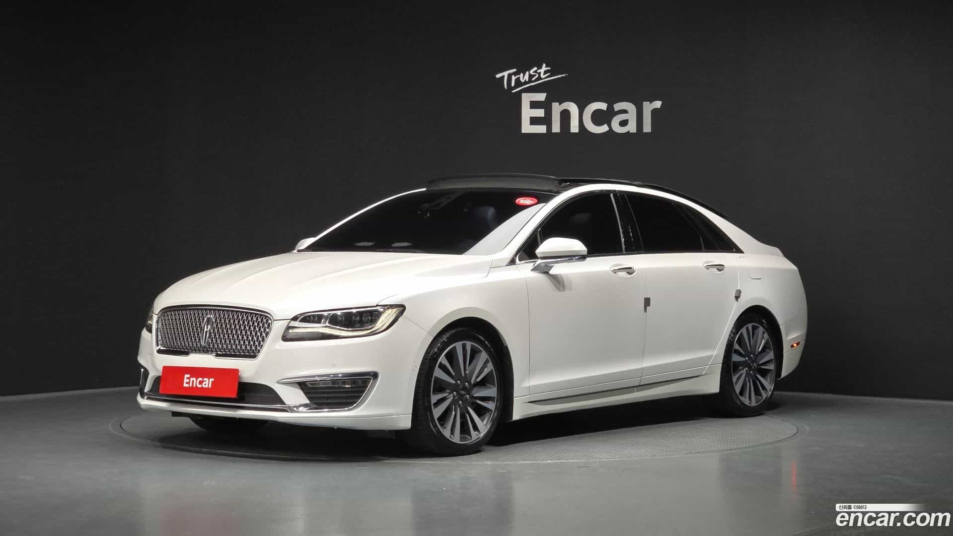 MKZ Lincoln 2017.9-OUTER-001