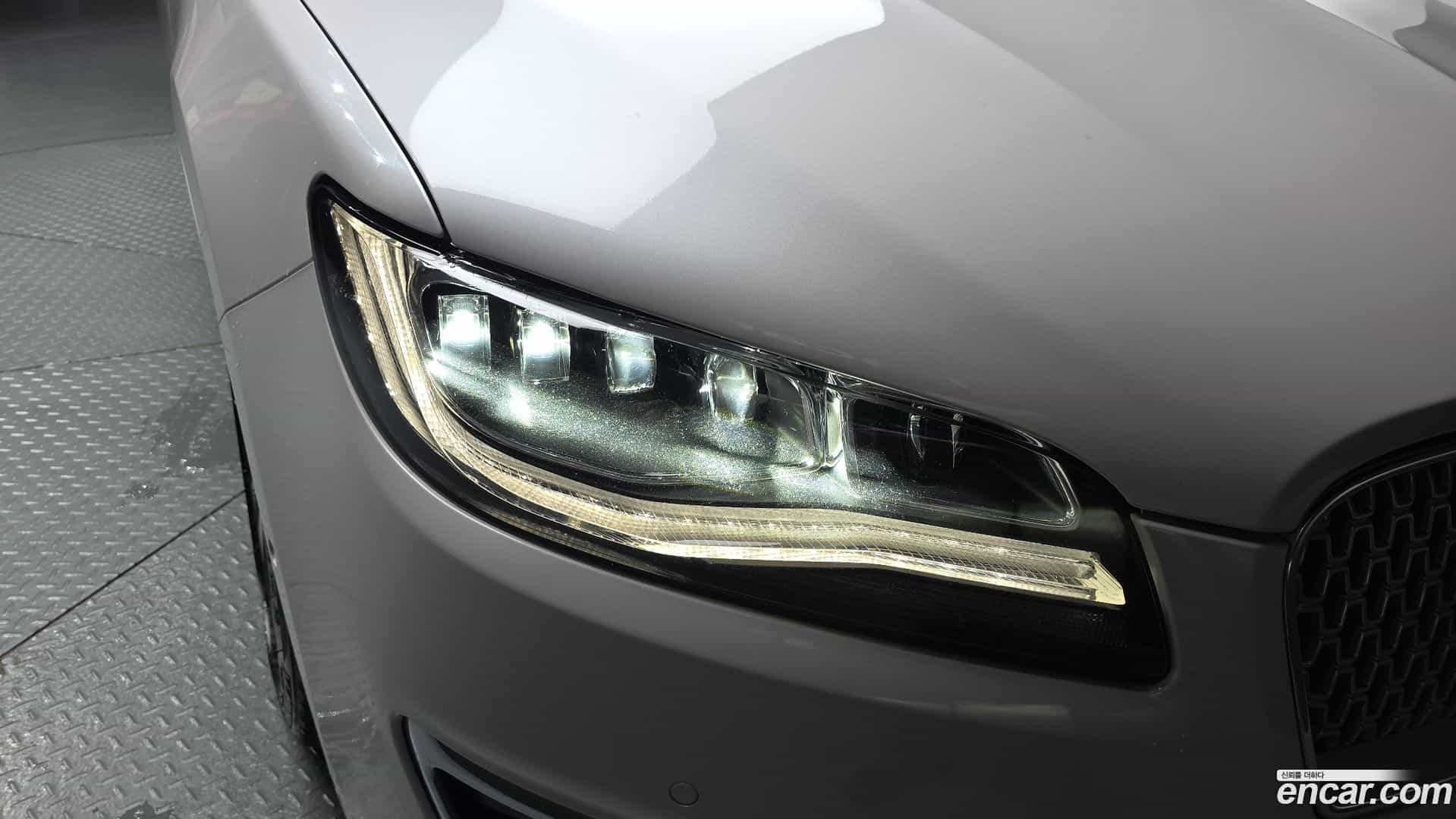MKZ Lincoln 2017.9-OUTER-032
