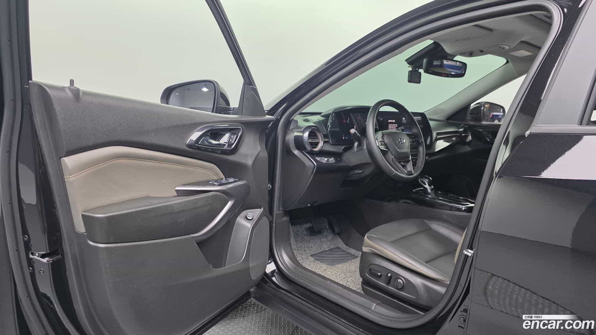 Trax Chevrolet 2023.8-INNER-010