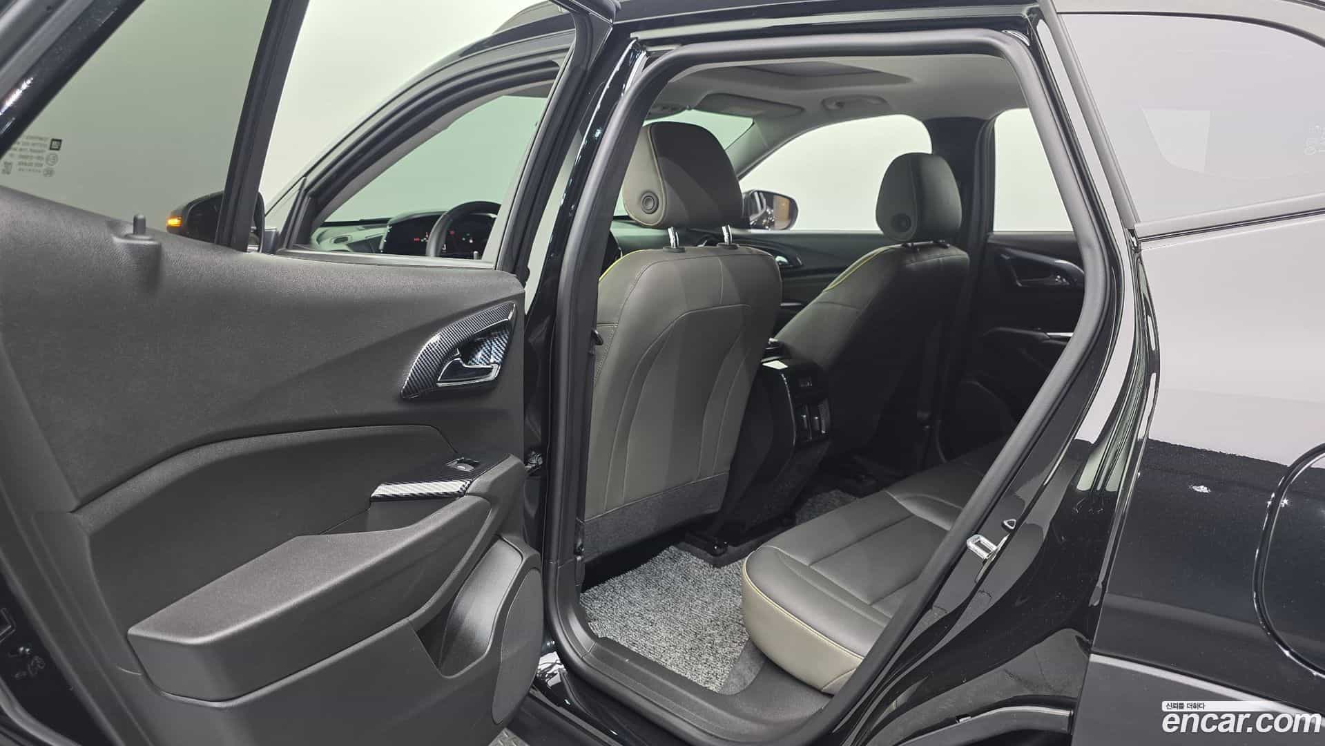 Trax Chevrolet 2023.8-OPTION-021