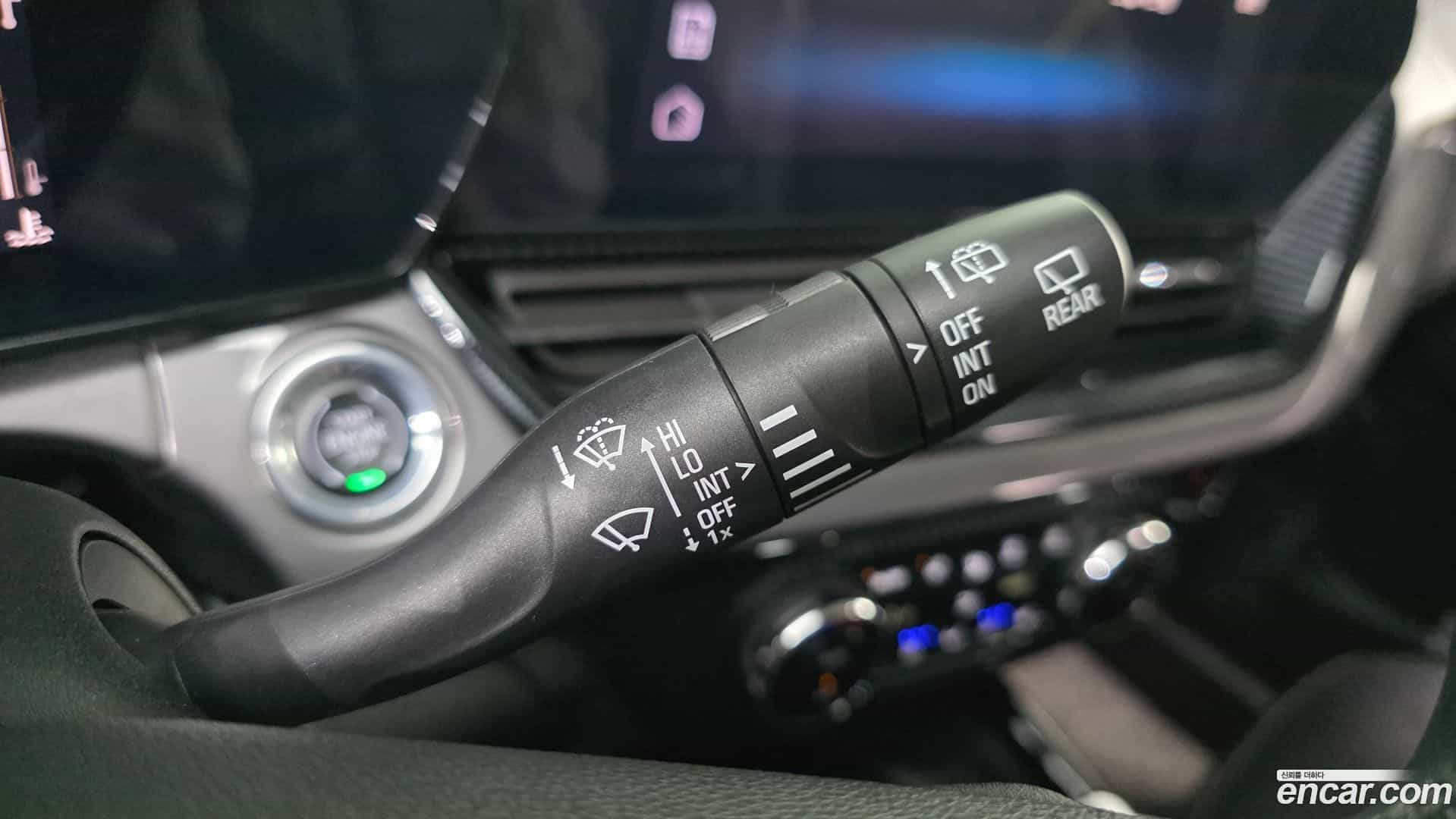 Trax Chevrolet 2023.8-OPTION-042