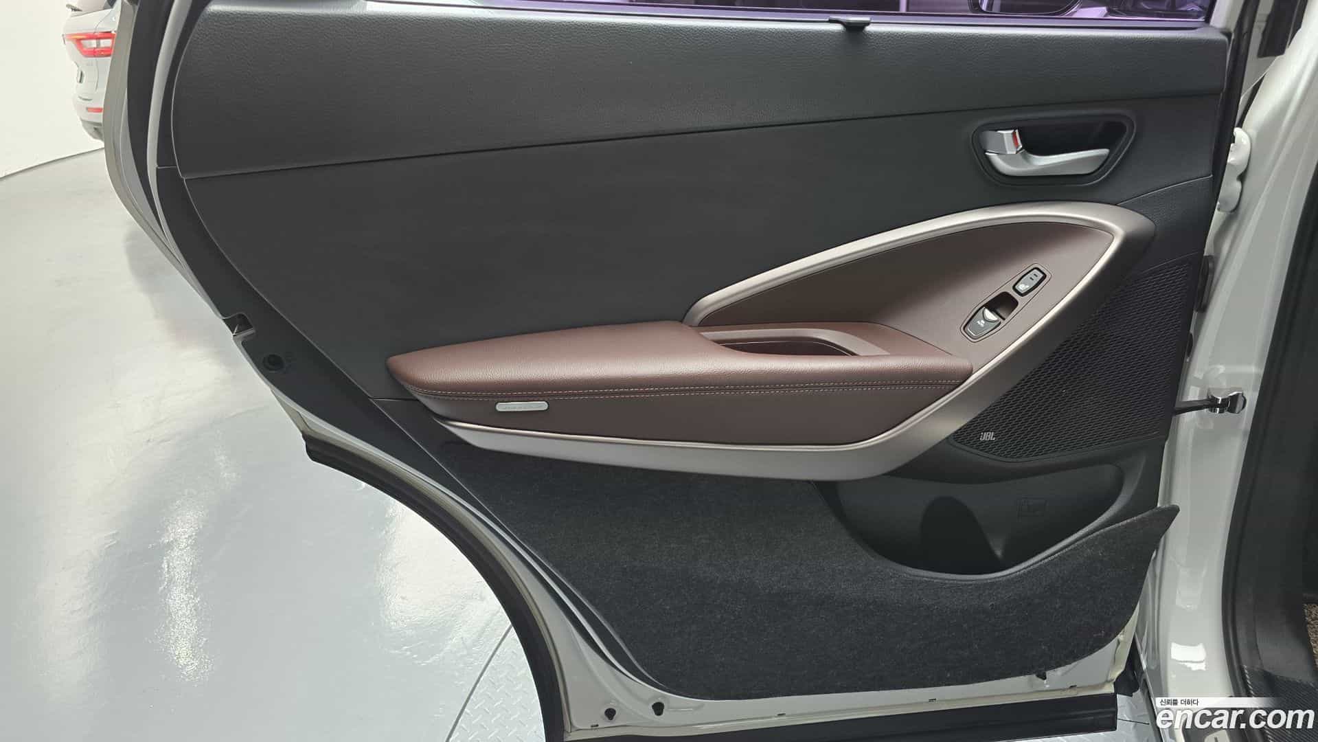 Maxcruz Hyundai 2016.7-INNER-035