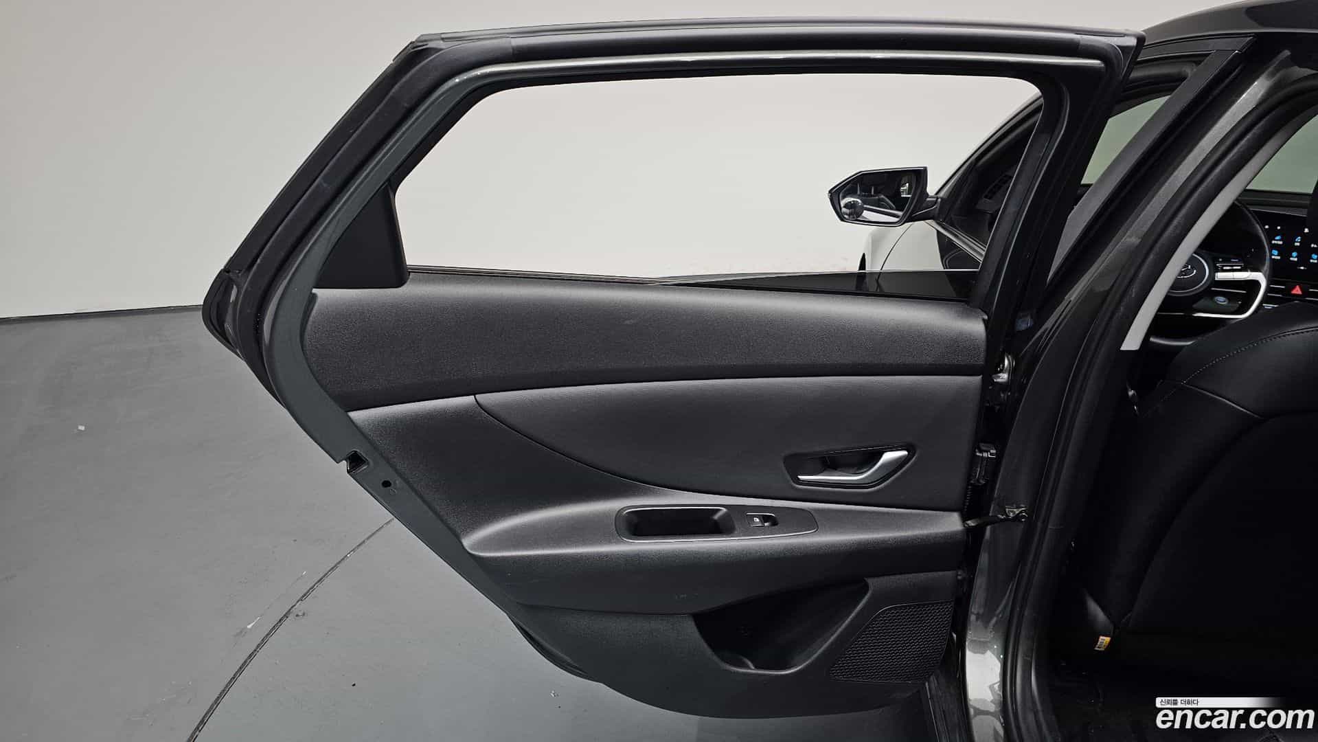 AVANTE Hyundai 2022.4-INNER-035
