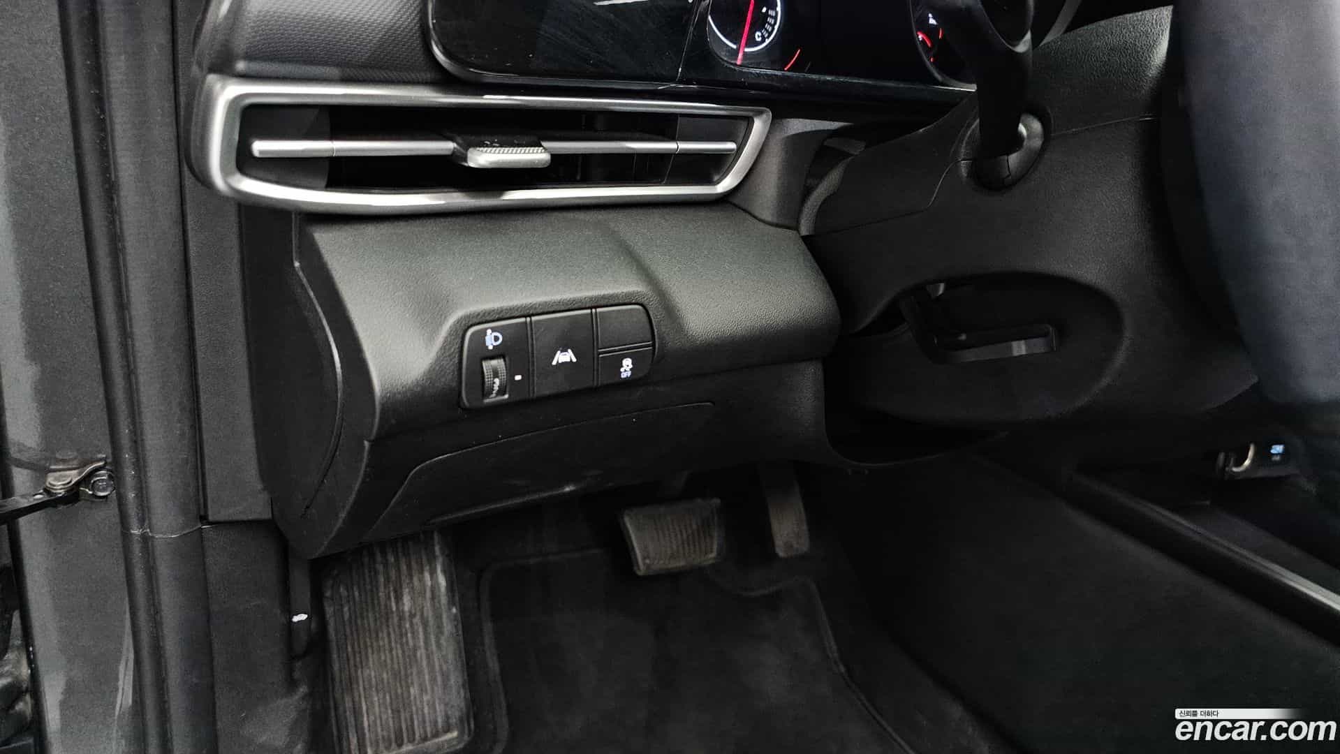 AVANTE Hyundai 2022.4-OPTION-040