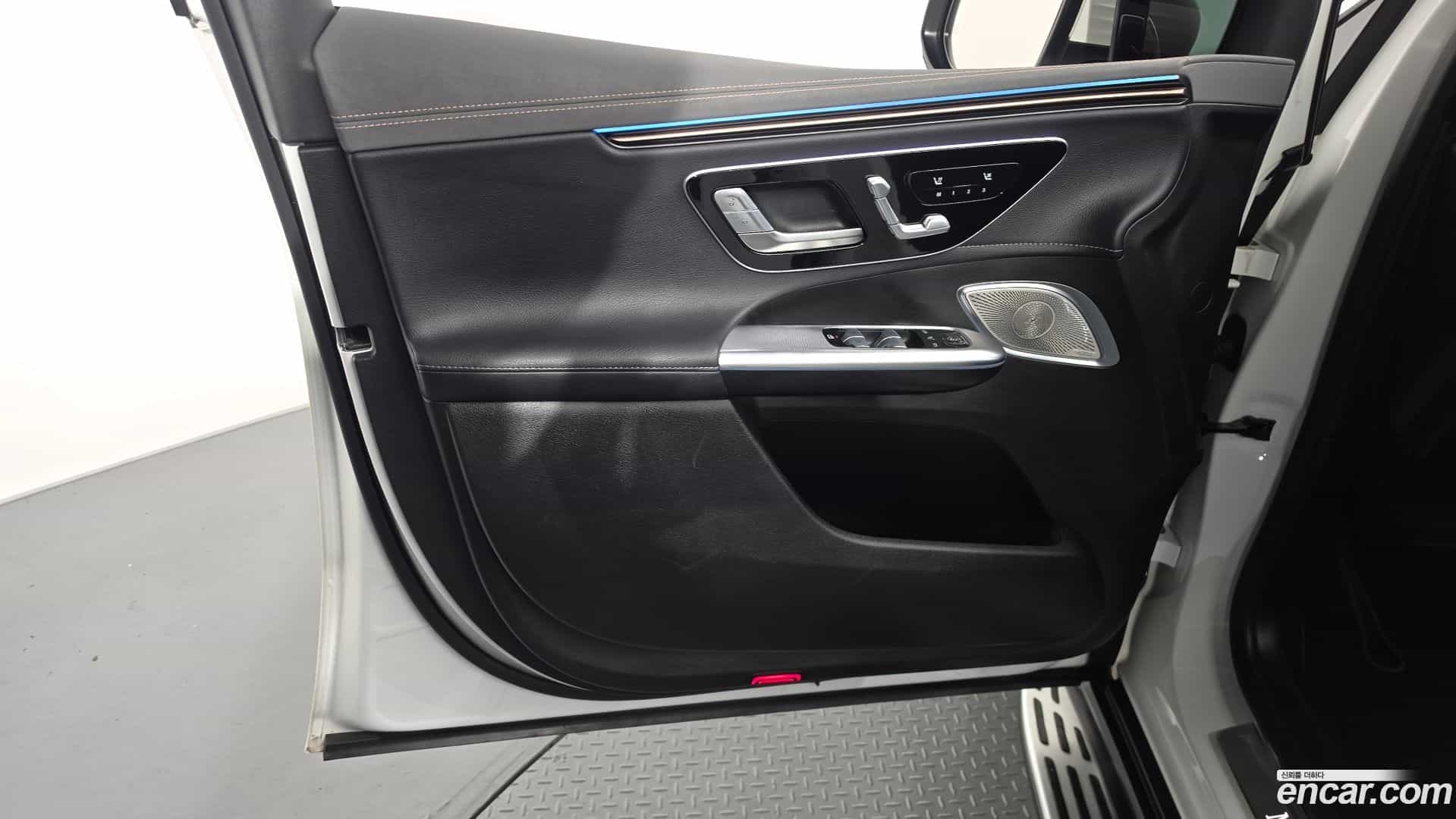 EQE Mercedes-Benz 2023.11-INNER-034