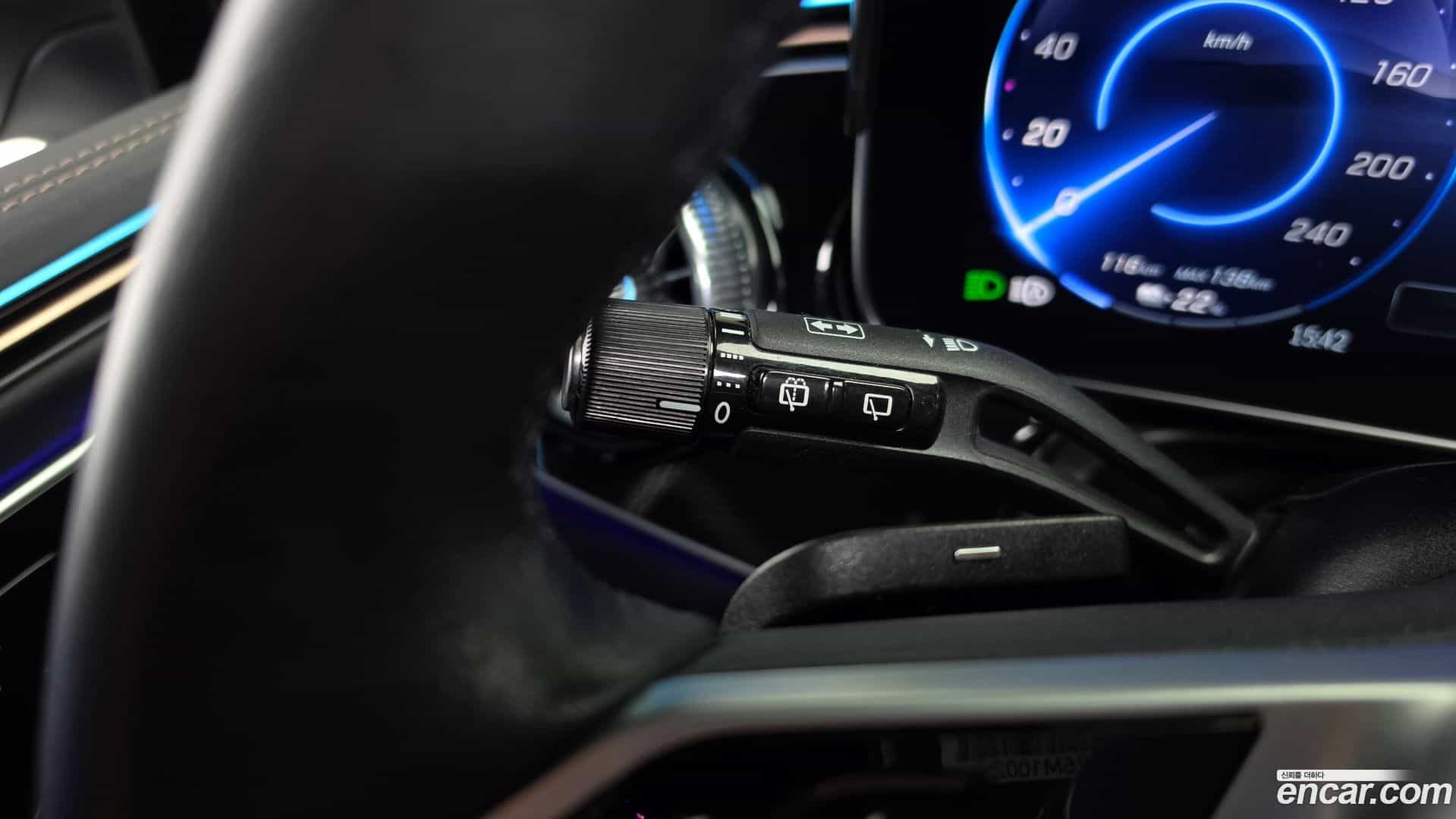 EQE Mercedes-Benz 2023.11-OPTION-040