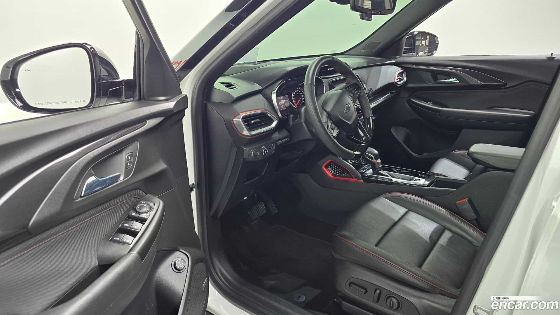 Trailblazer Chevrolet 2021.4-INNER-010