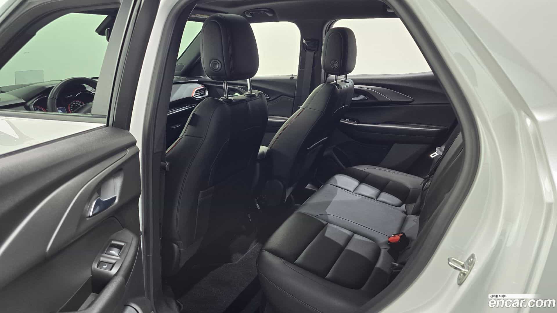 Trailblazer Chevrolet 2021.4-OPTION-016