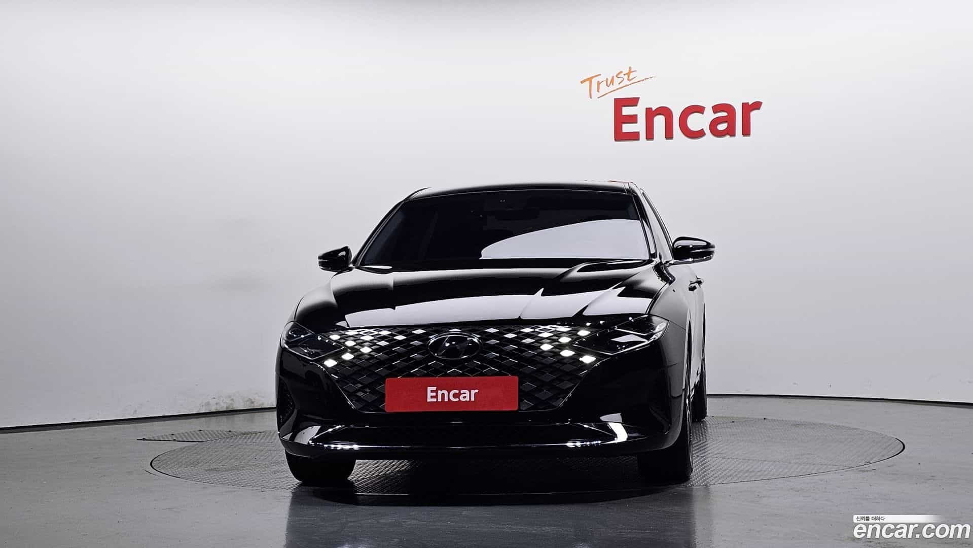 Grandeur Hyundai 2022.2-OUTER-003